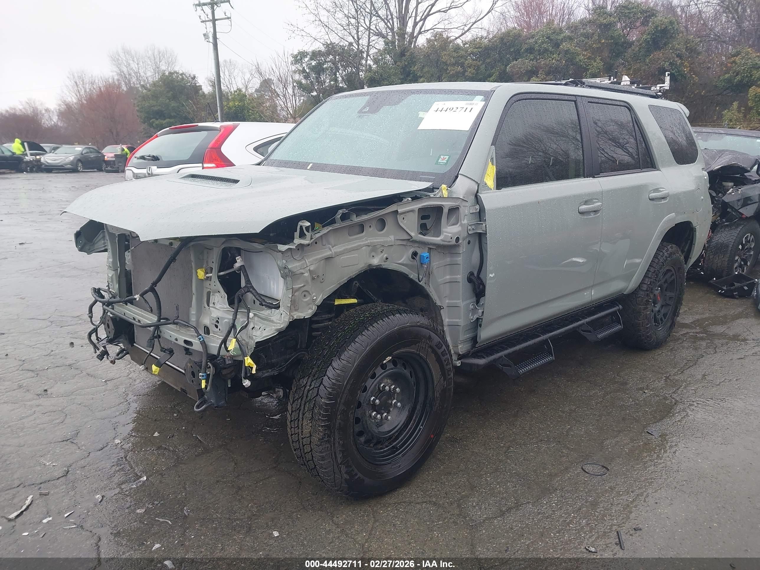 TOYOTA 4RUNNER image 2