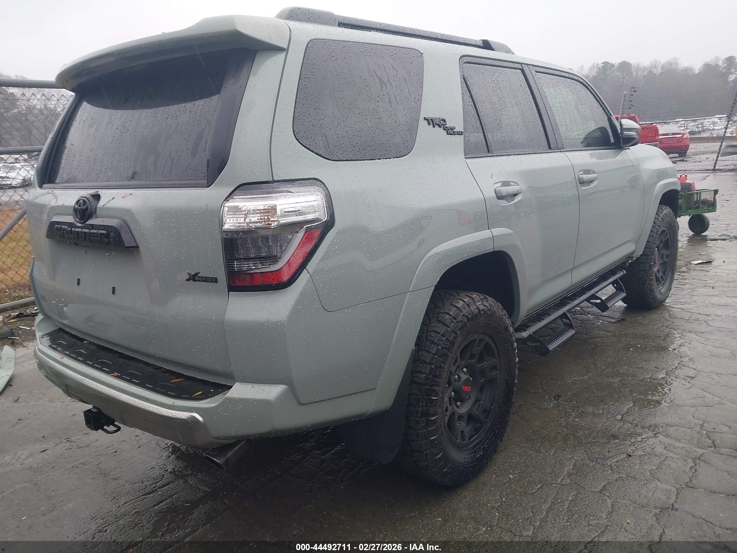 TOYOTA 4RUNNER image 4