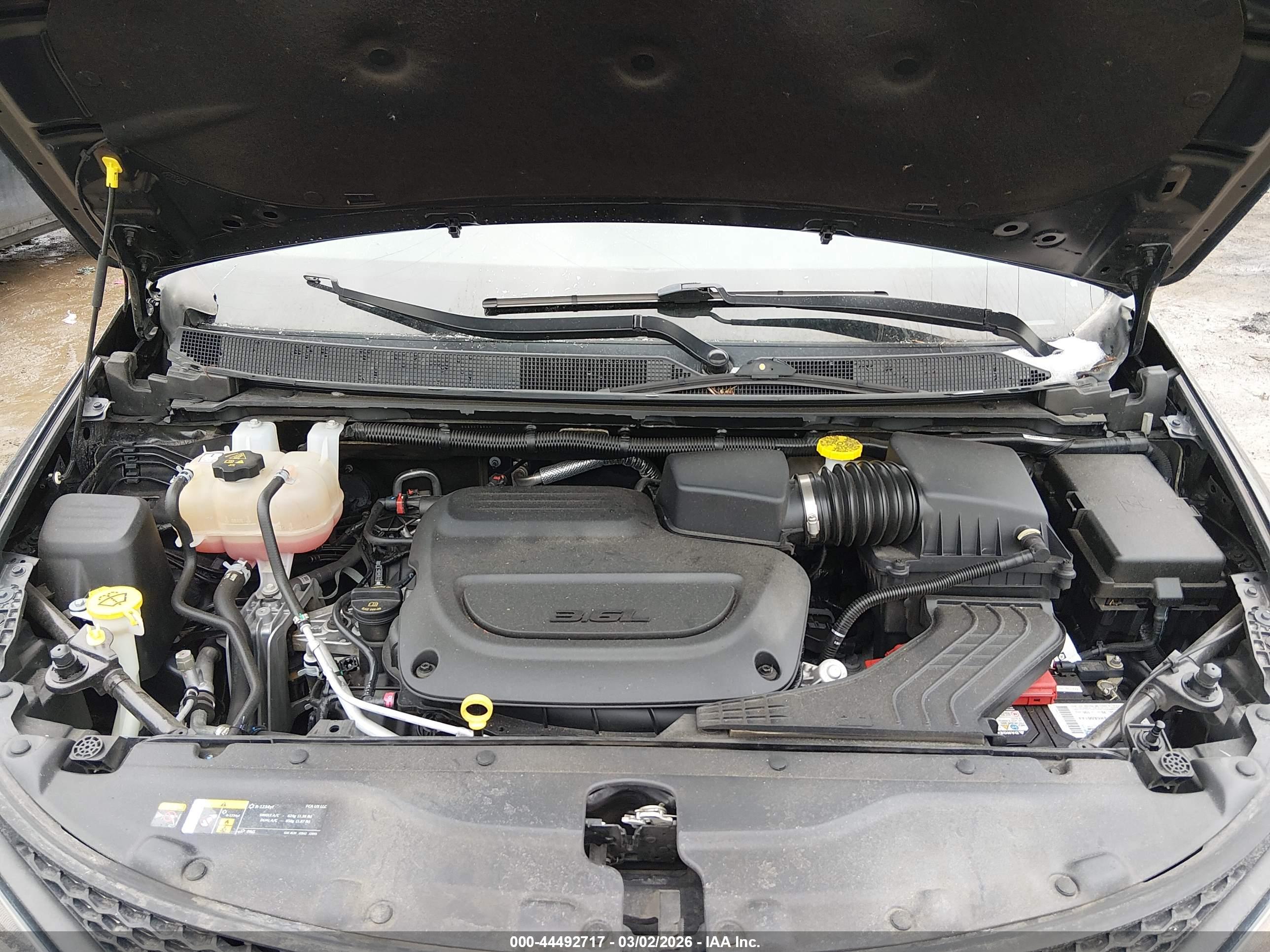CHRYSLER VOYAGER image 10