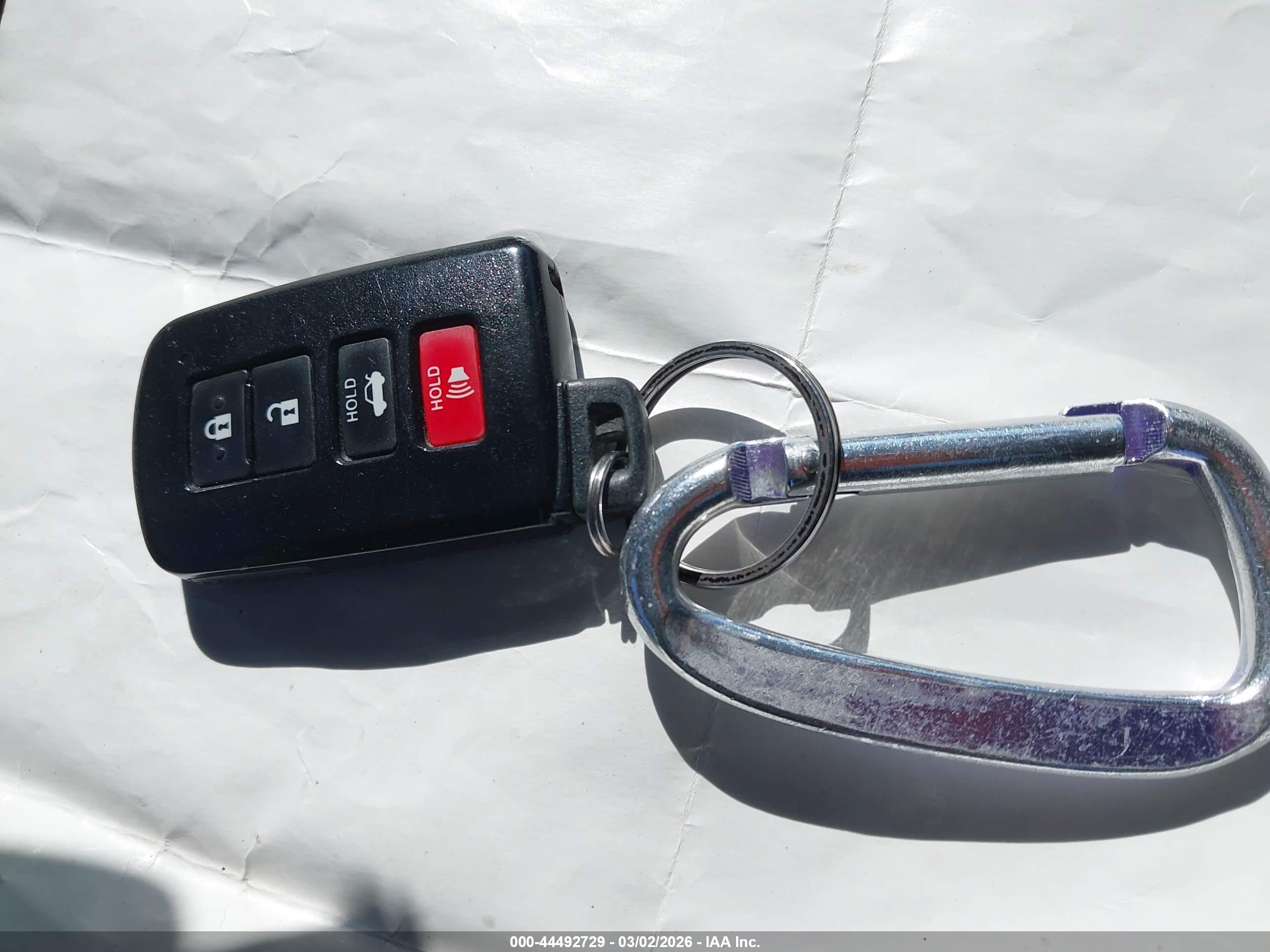 TOYOTA CAMRY image 11