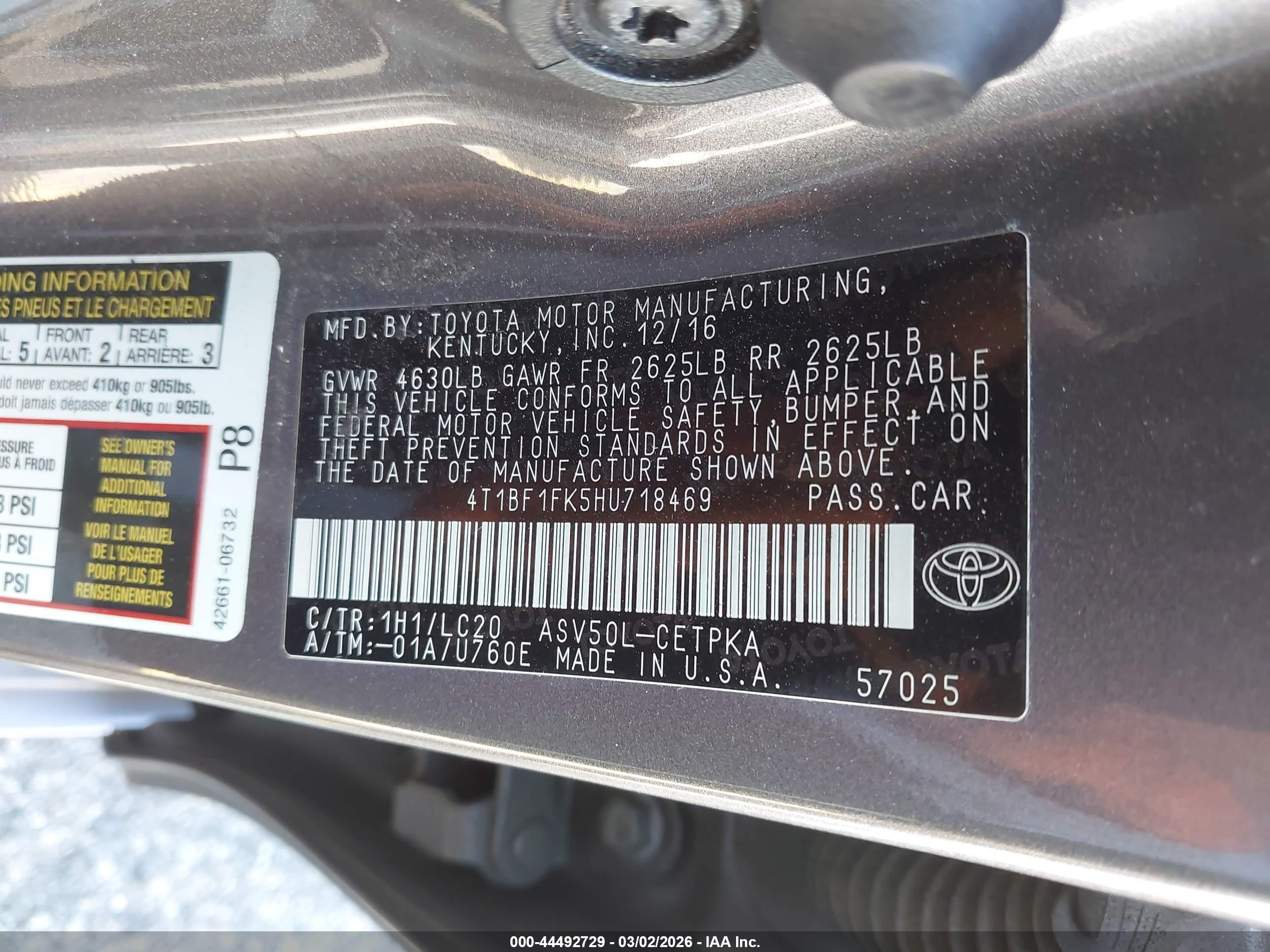 TOYOTA CAMRY image 9
