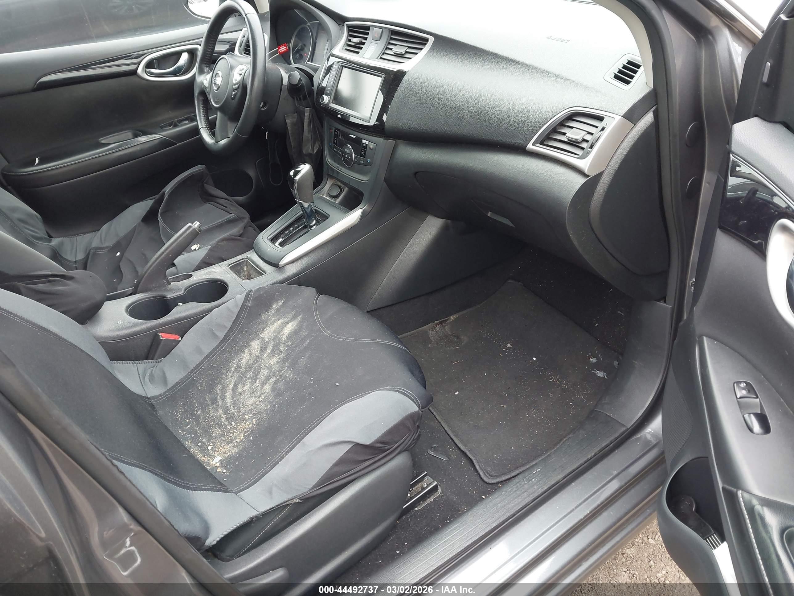NISSAN SENTRA image 5