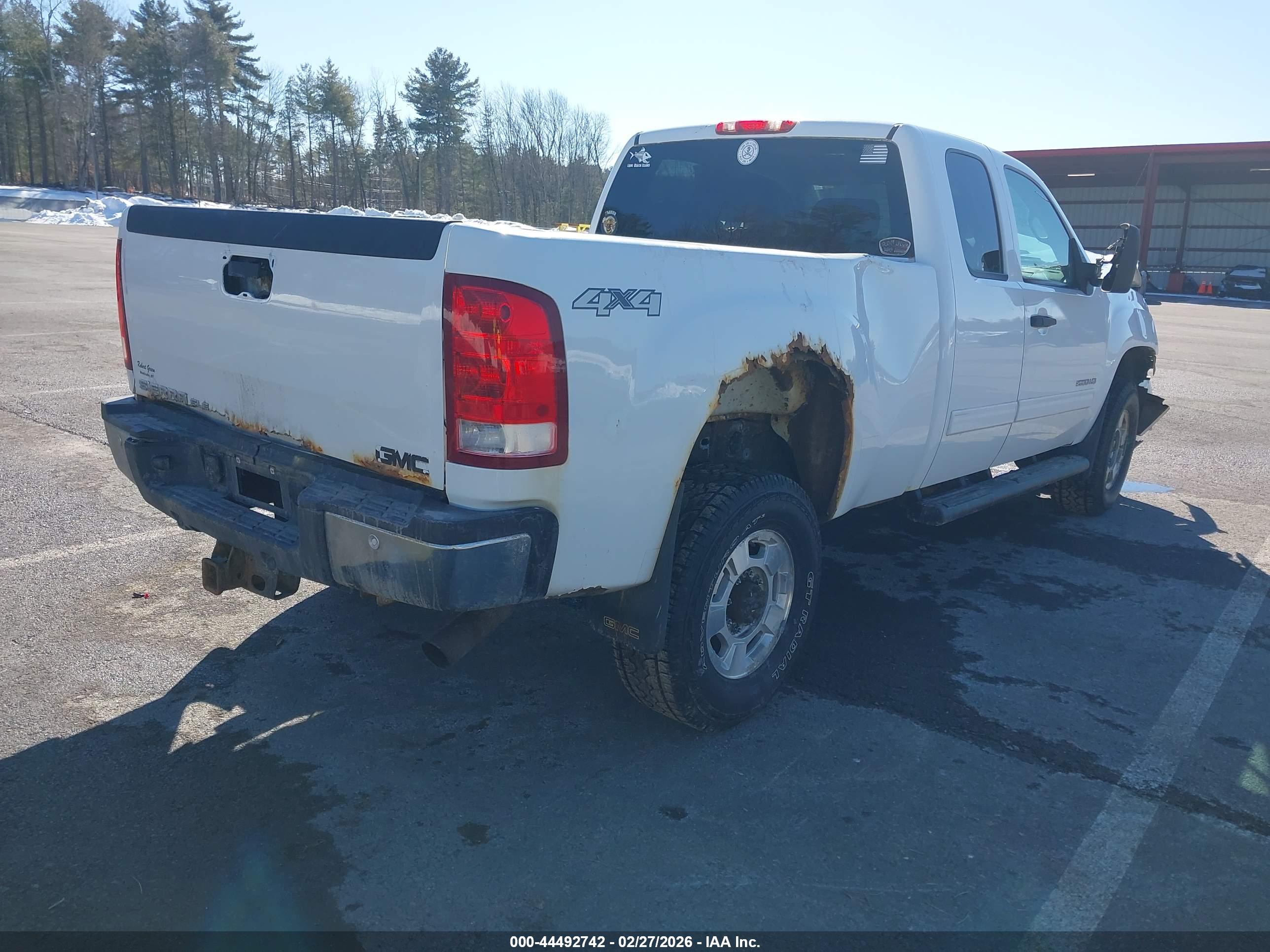 GMC SIERRA image 4