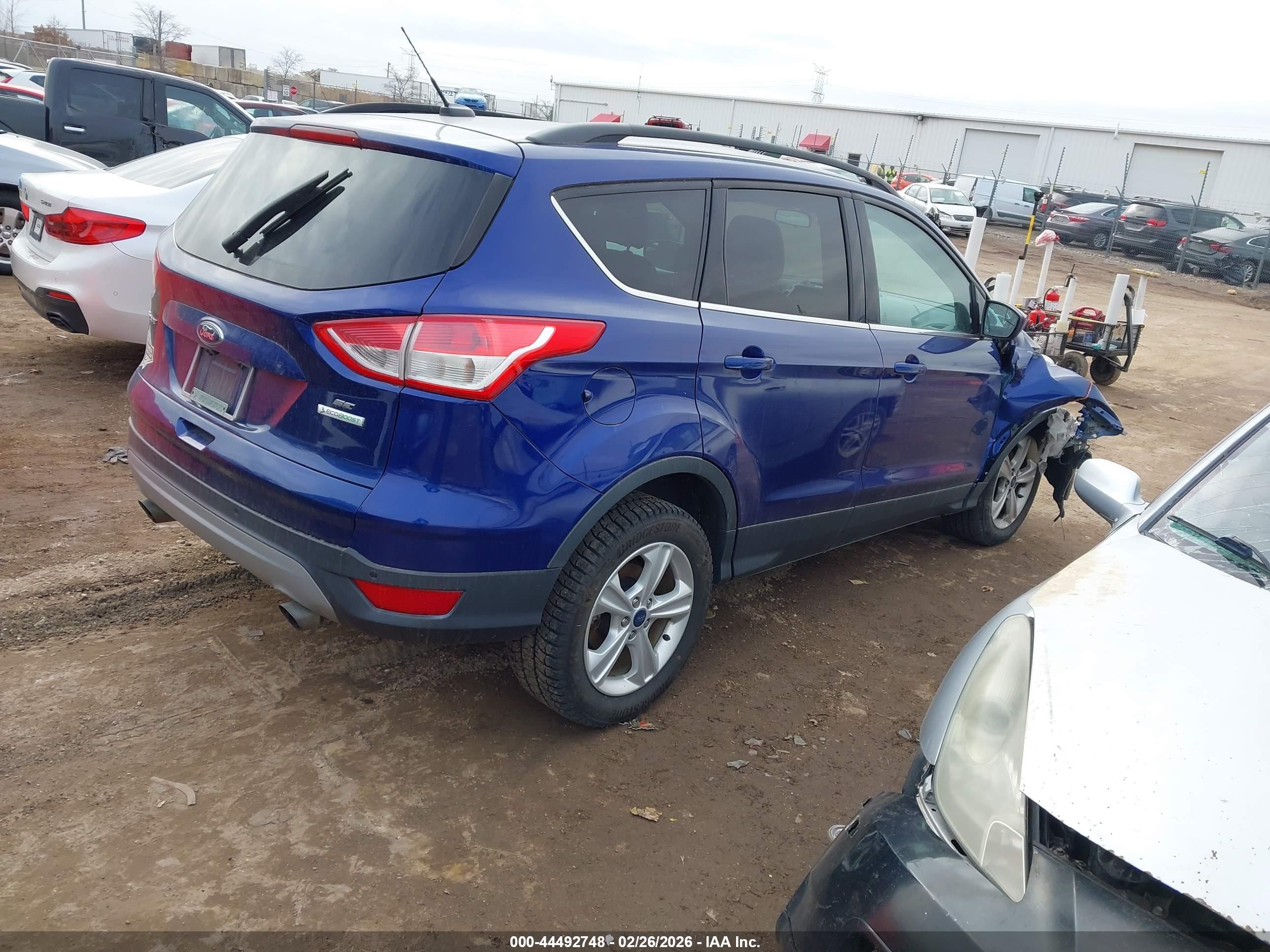 FORD ESCAPE image 4