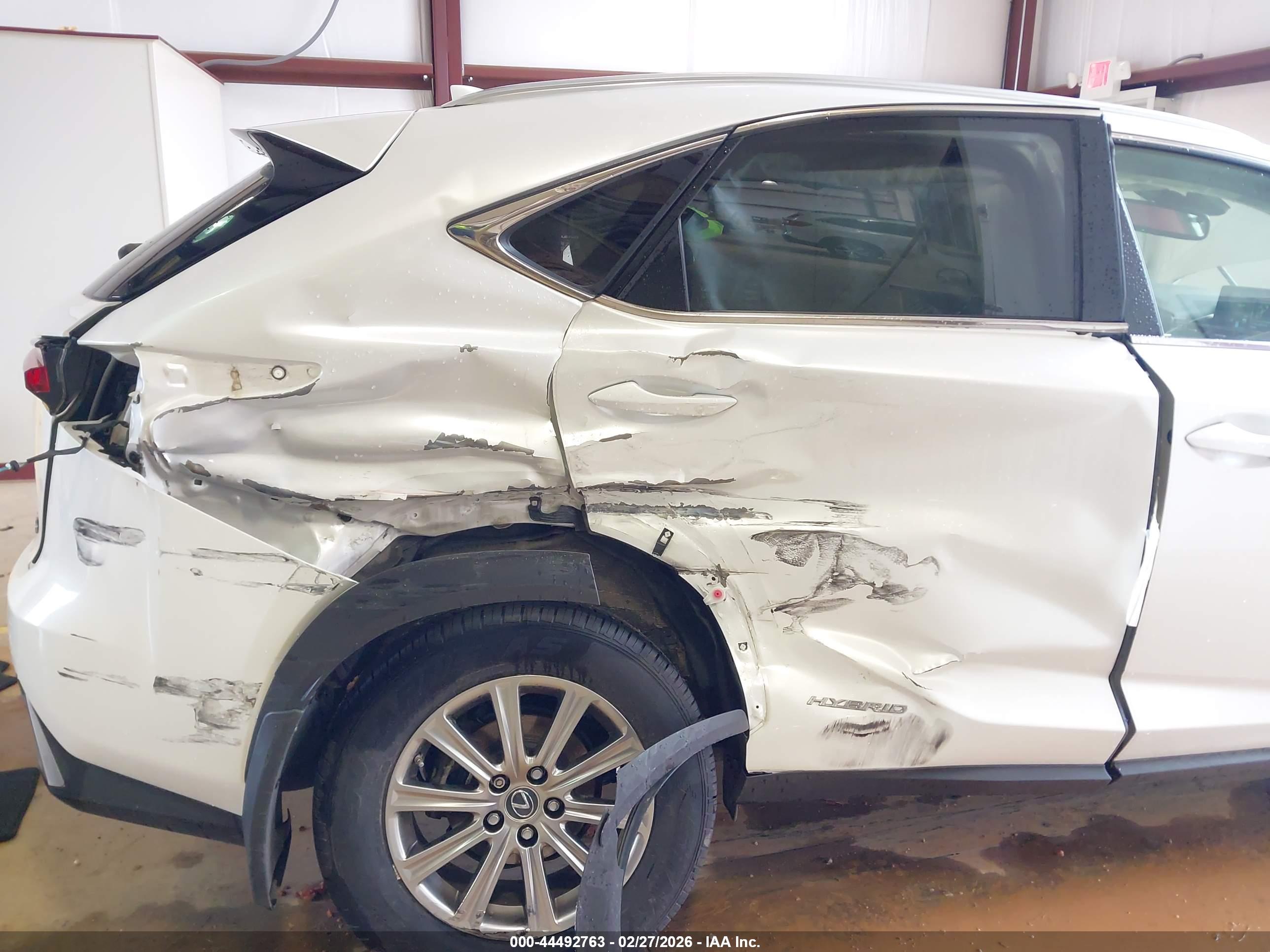 LEXUS NX image 6