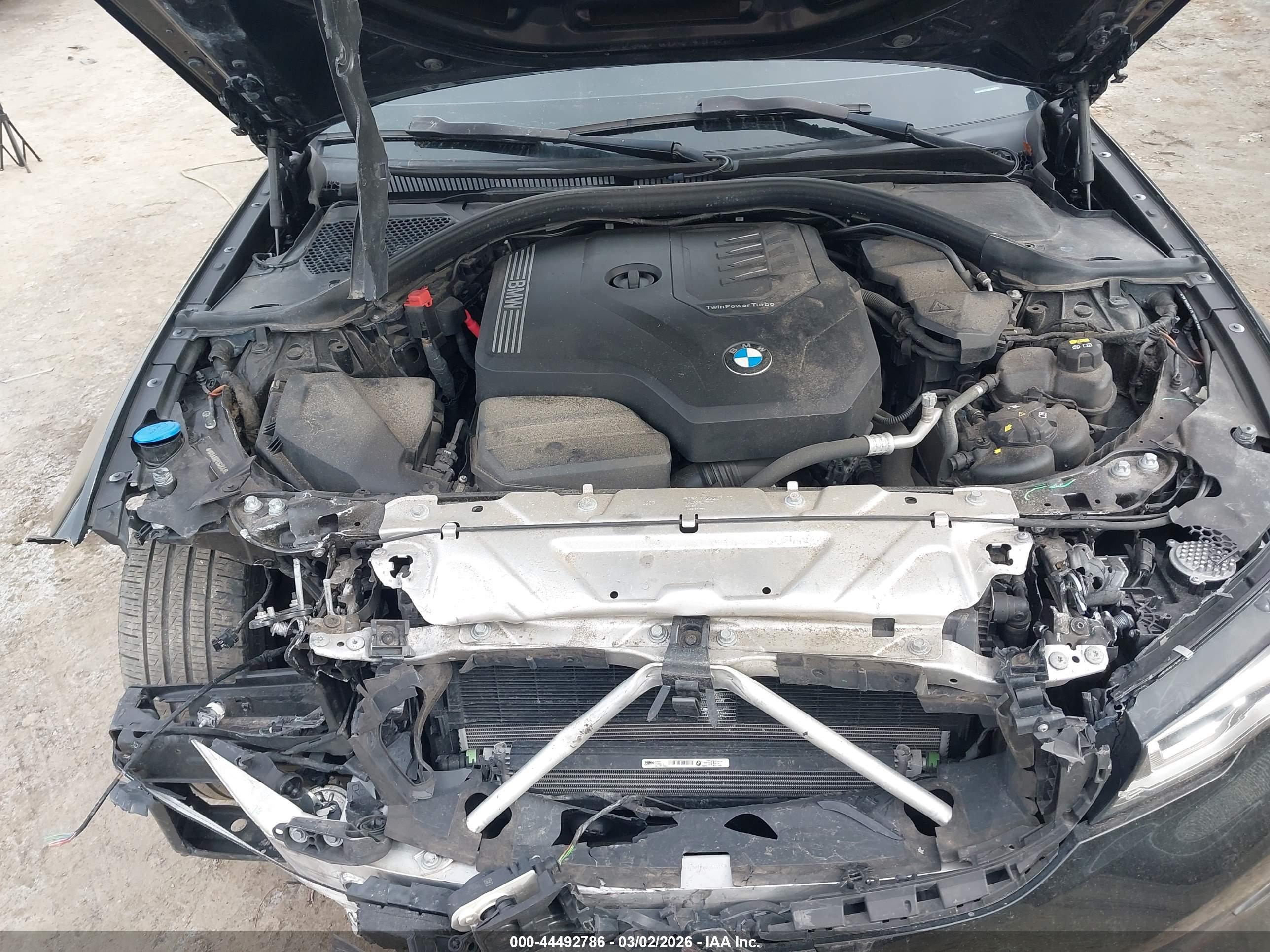 BMW 330I image 10