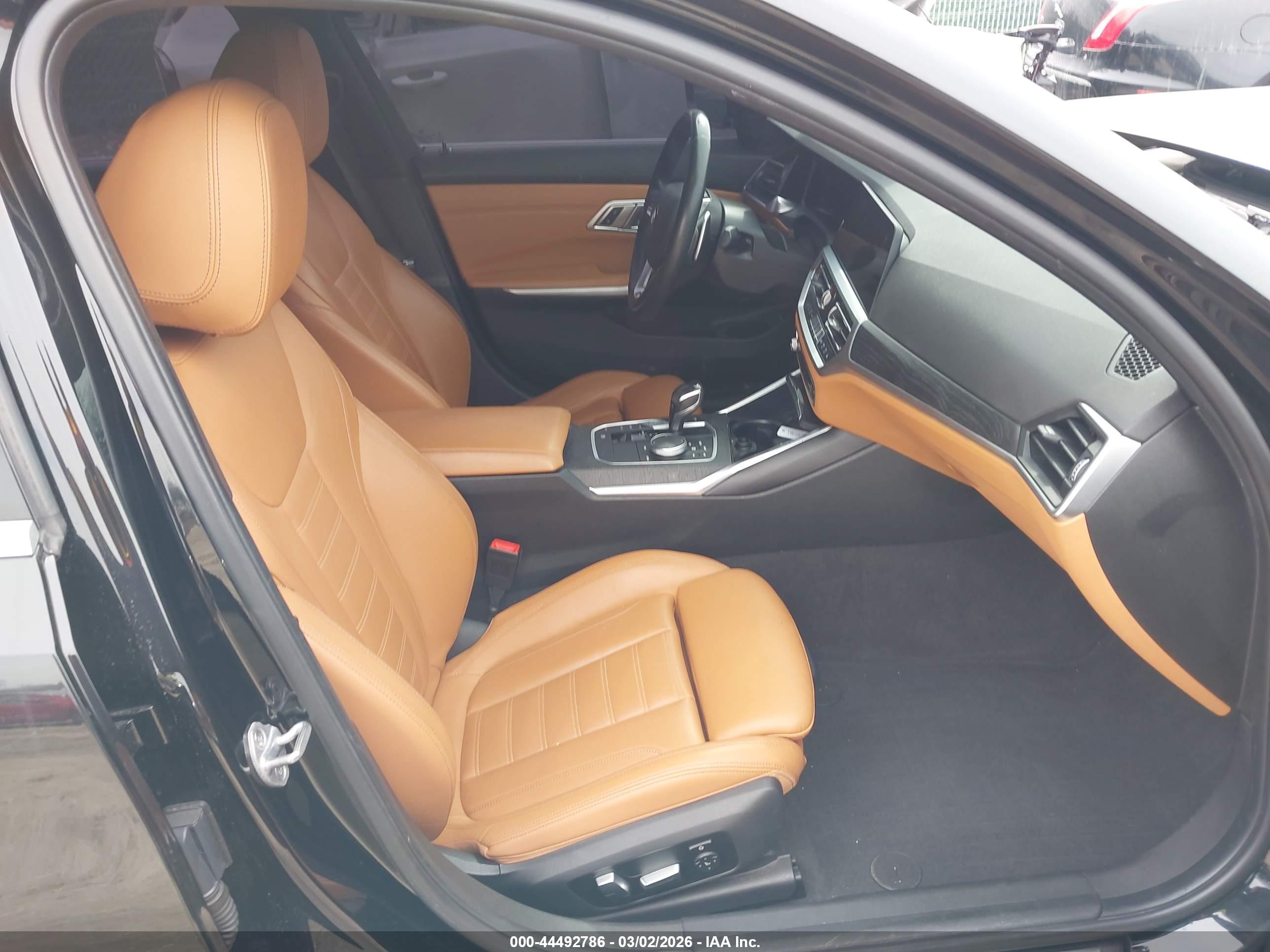 BMW 330I image 5