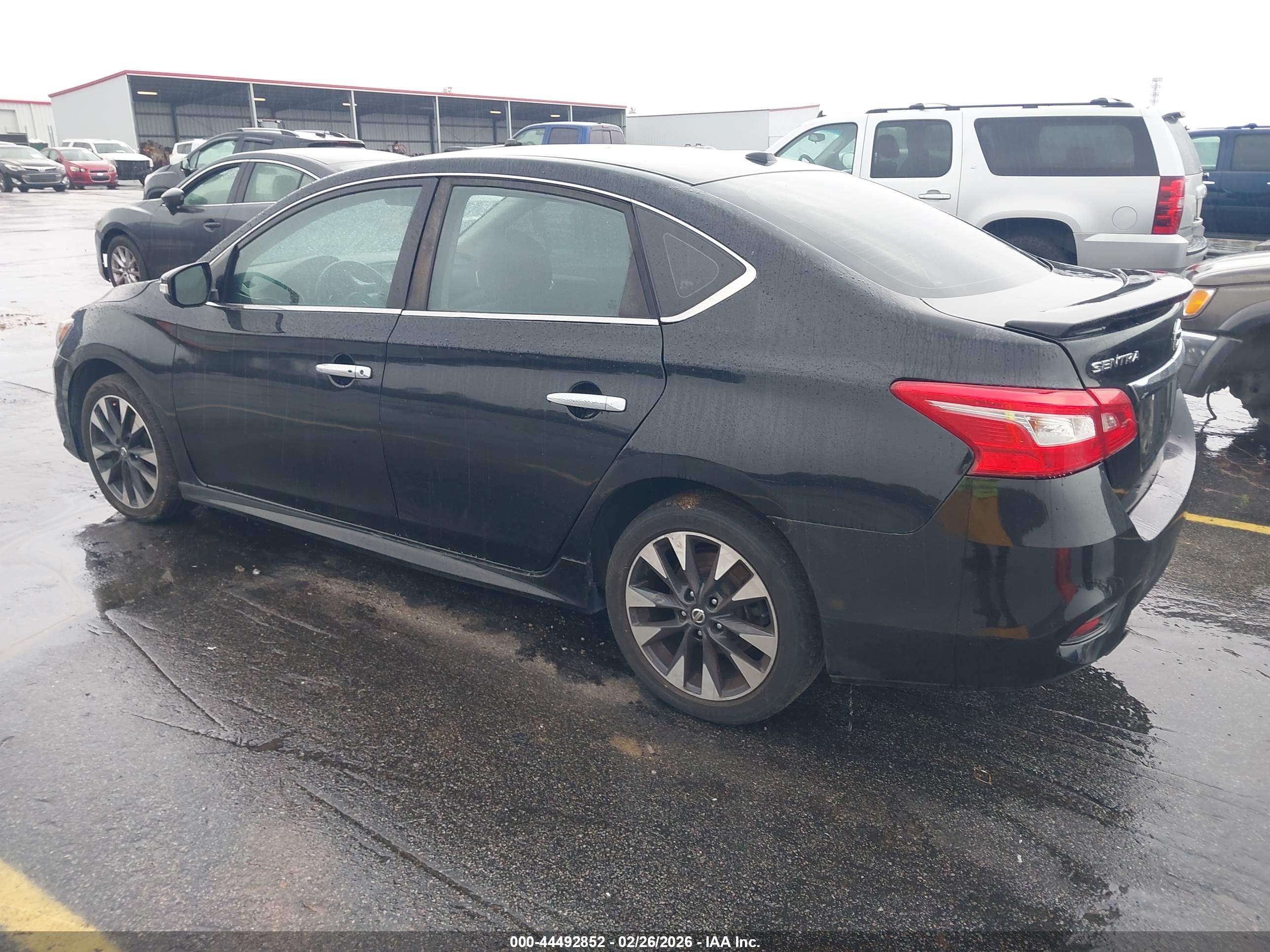 NISSAN SENTRA image 3
