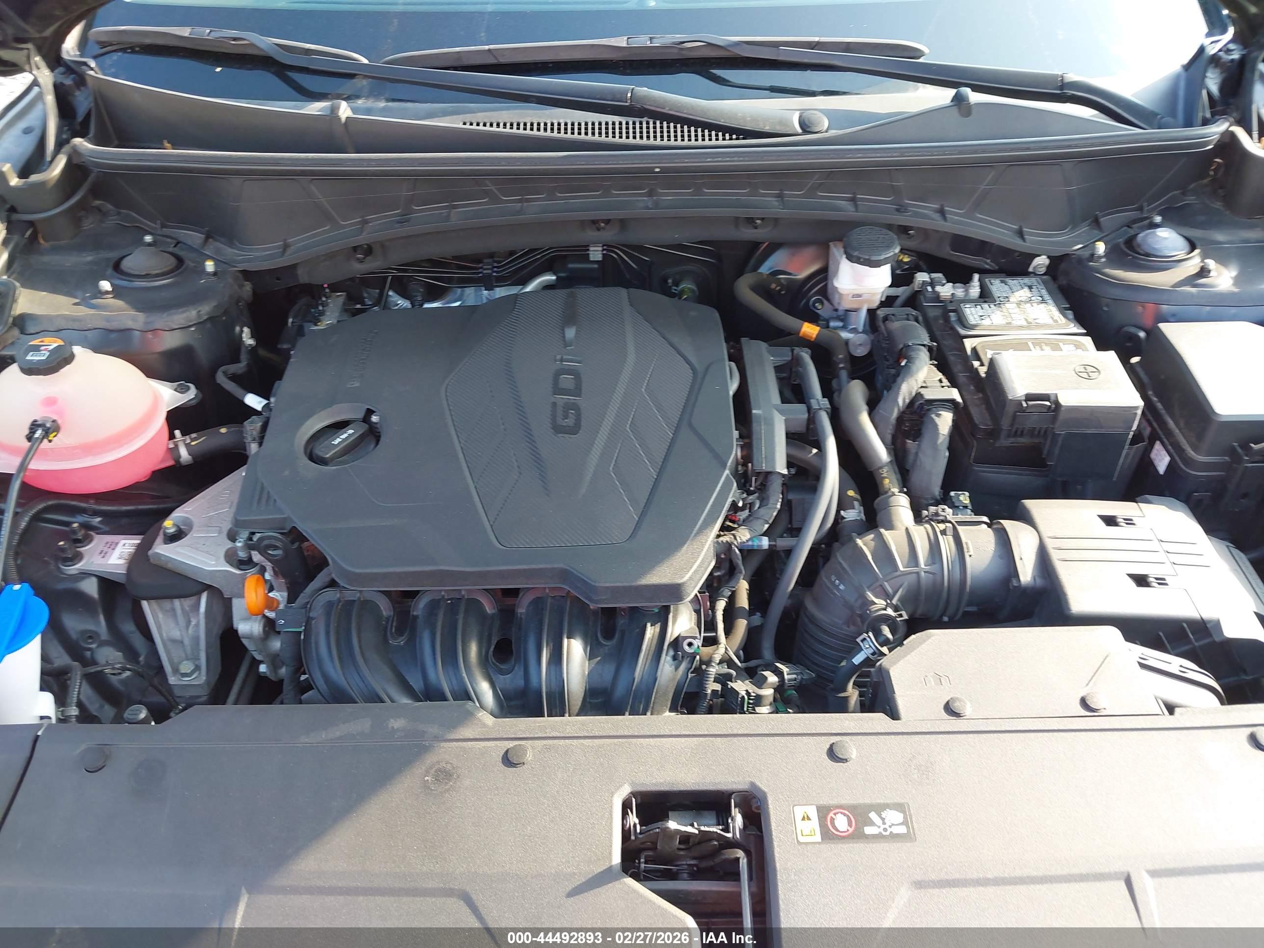 HYUNDAI TUCSON image 10