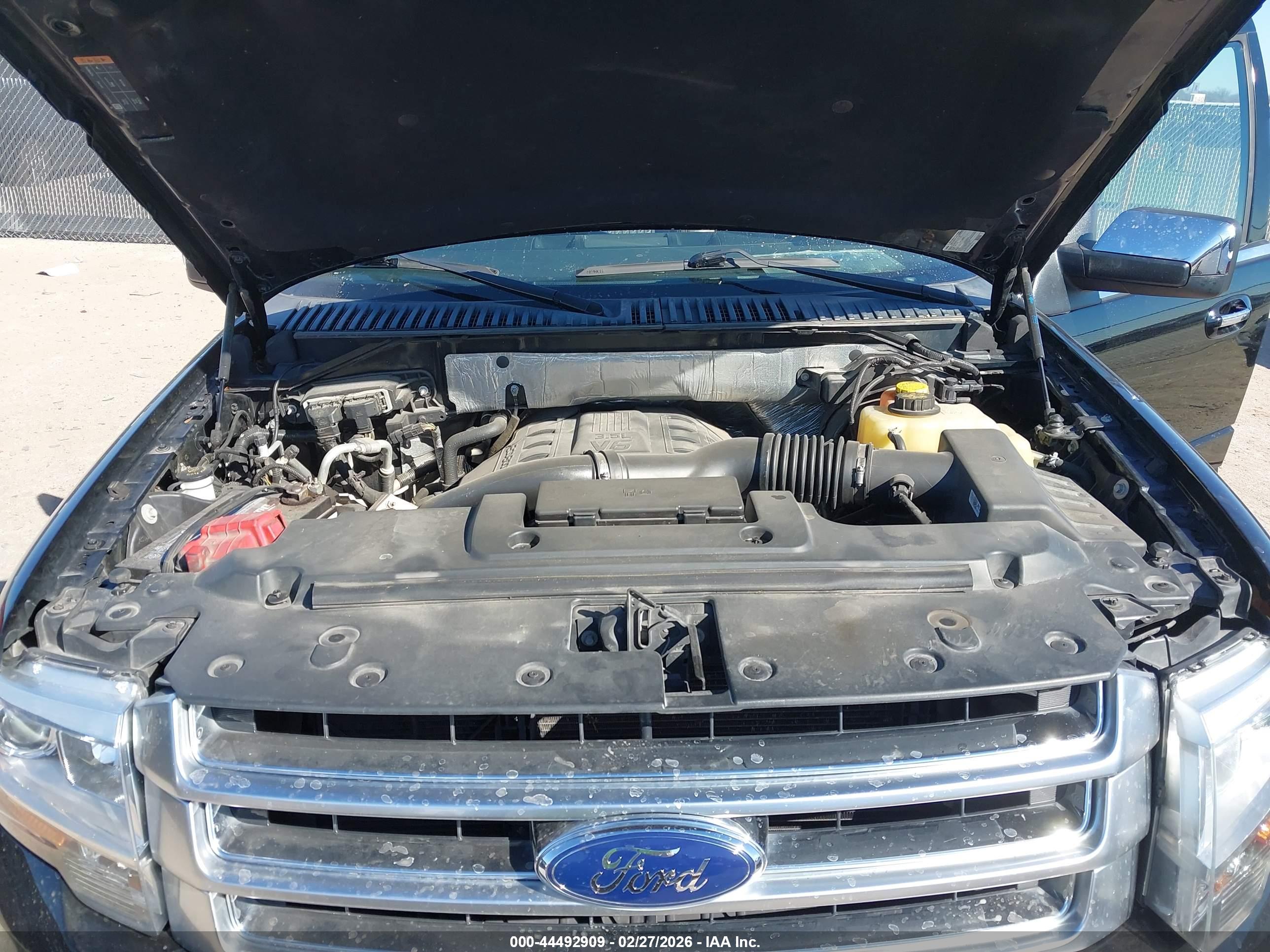 FORD EXPEDITION image 10