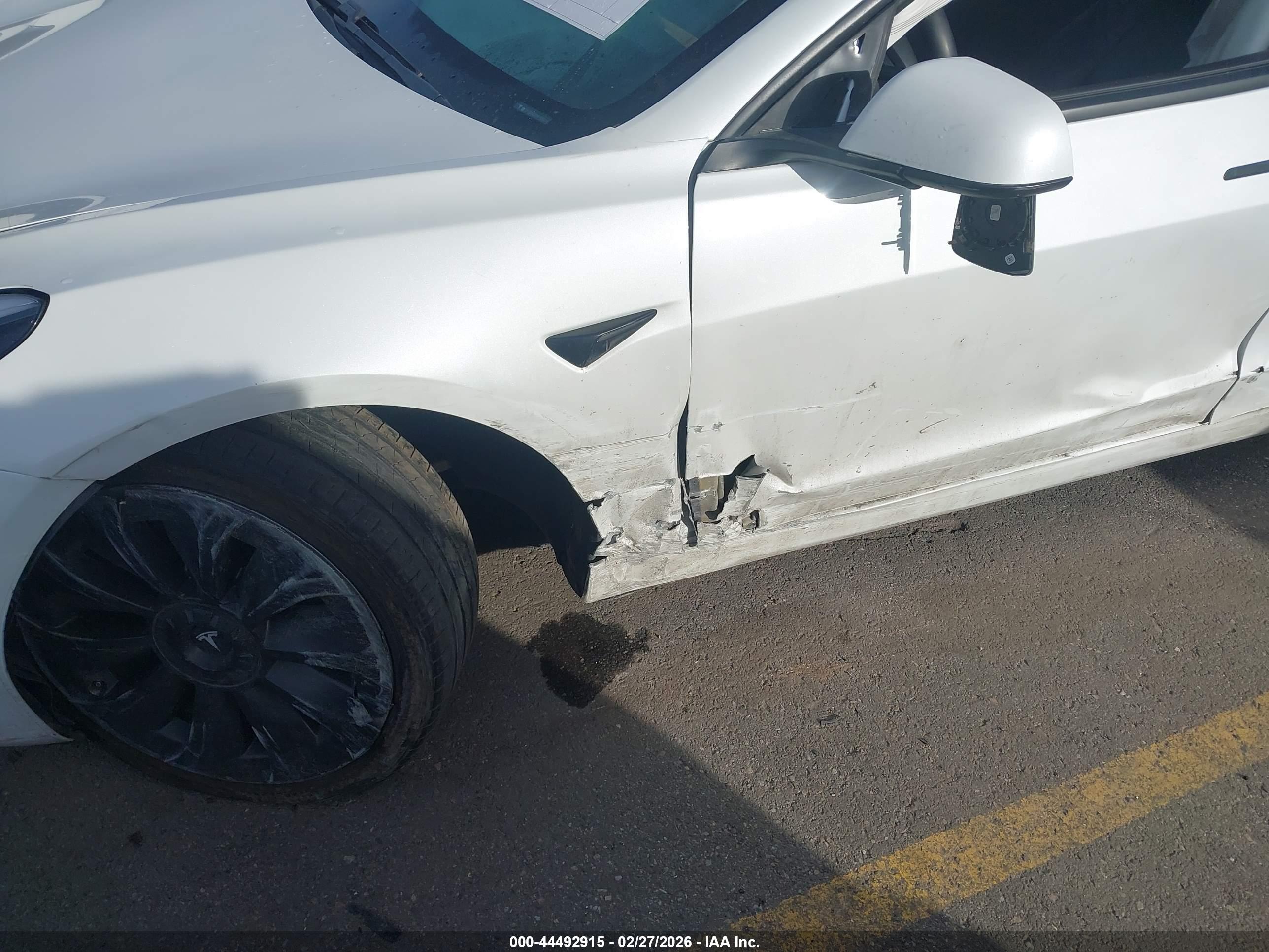 TESLA MODEL image 6