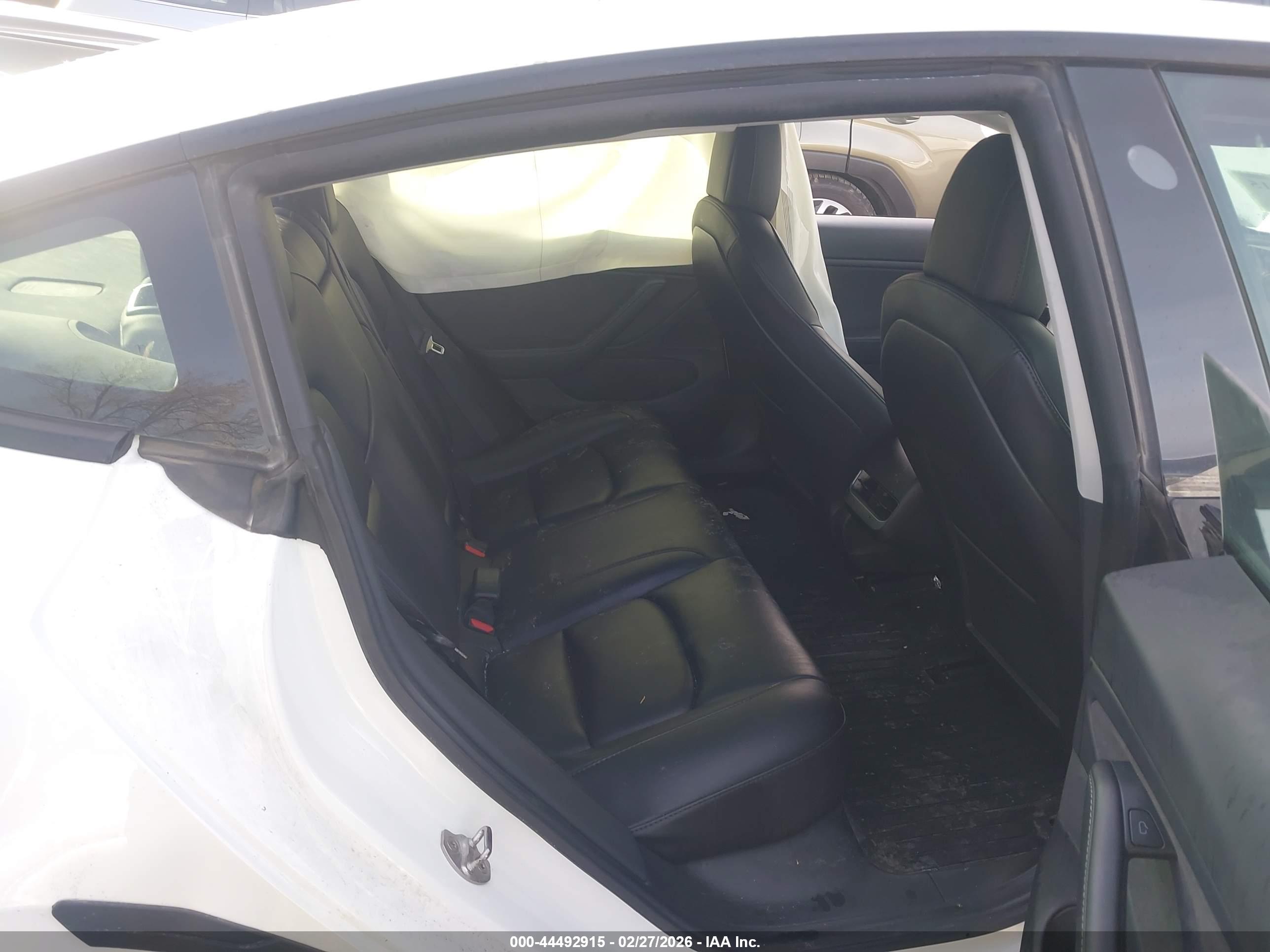 TESLA MODEL image 8