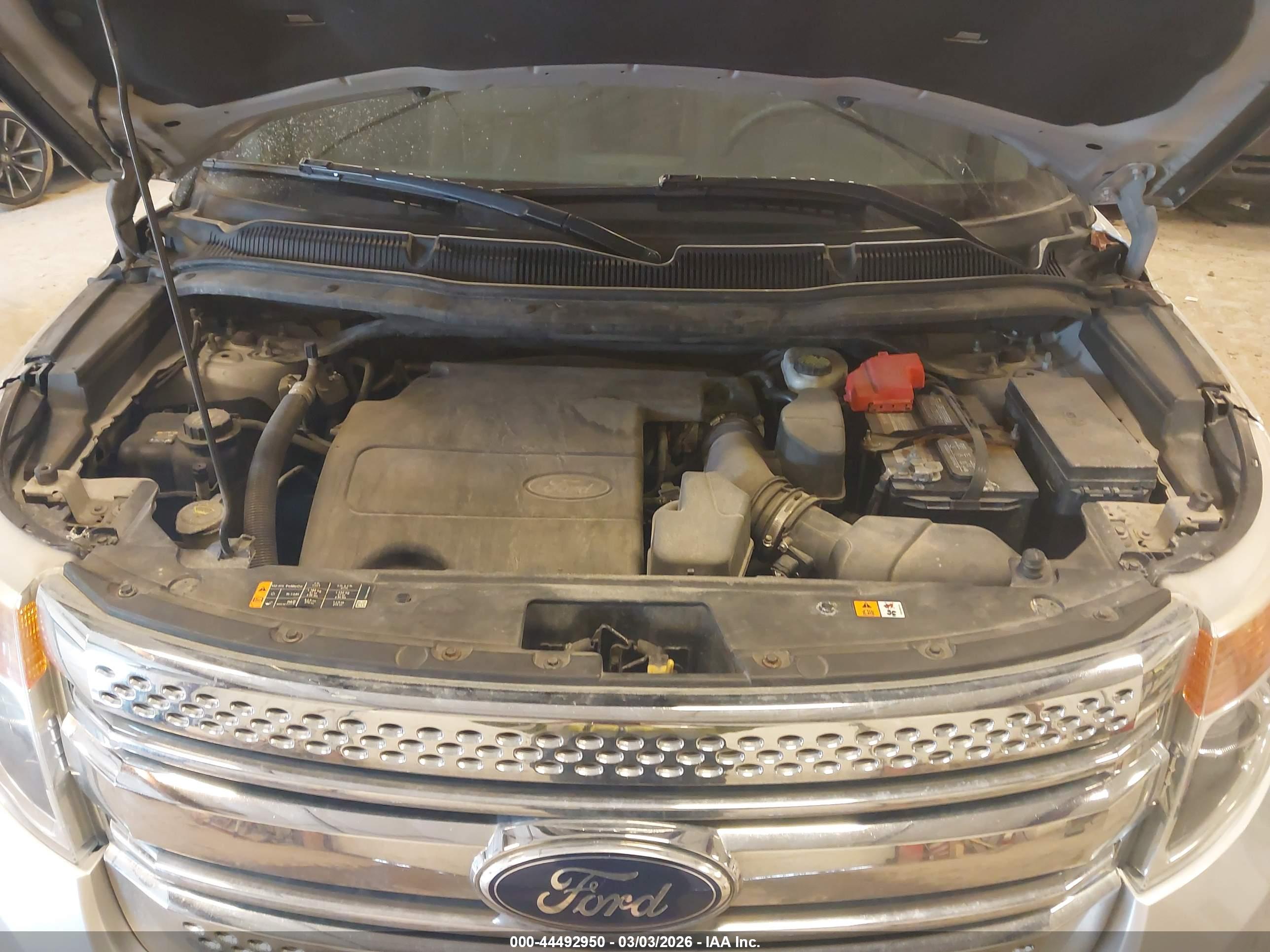FORD EXPLORER image 10