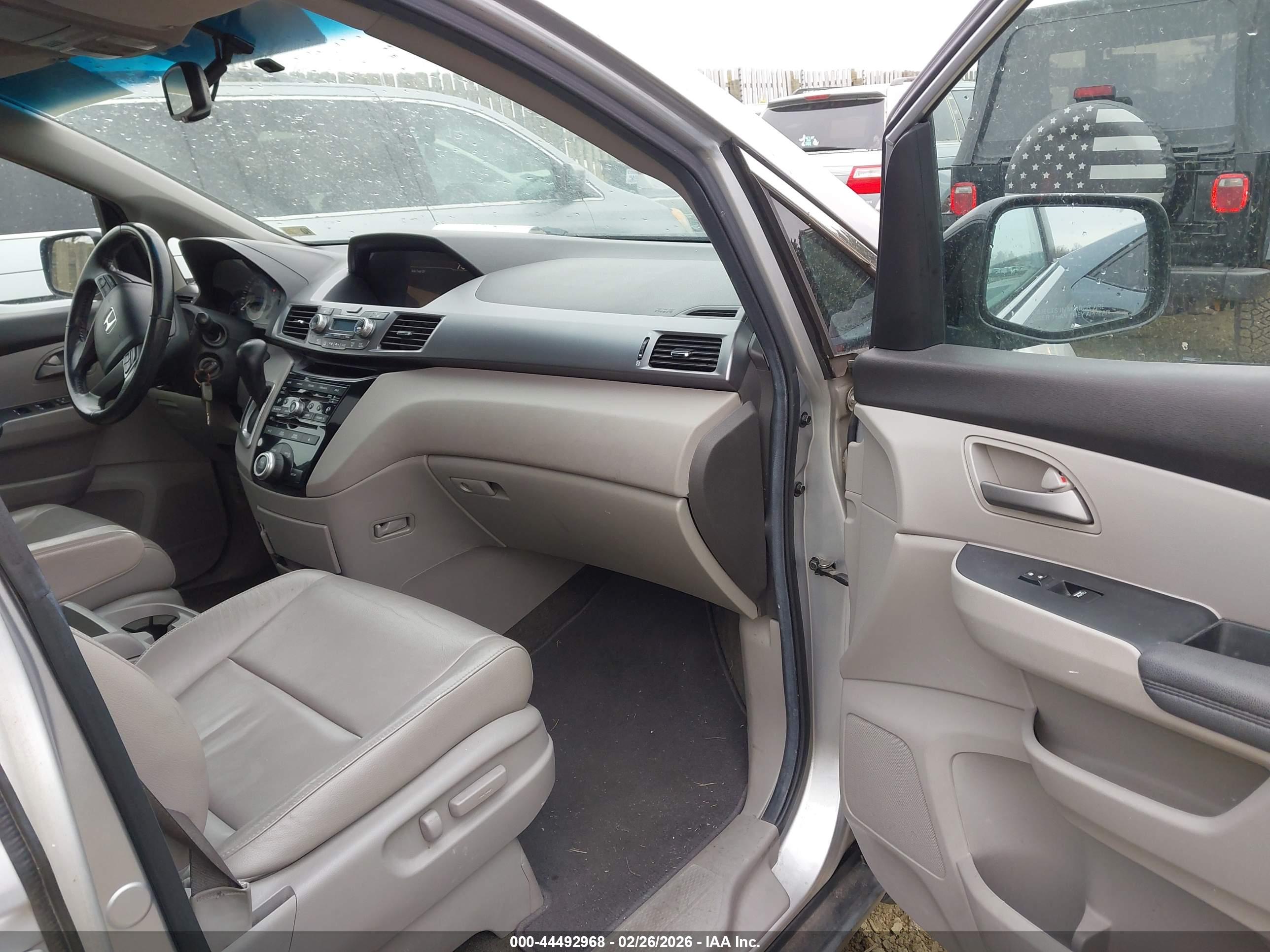 HONDA ODYSSEY image 5