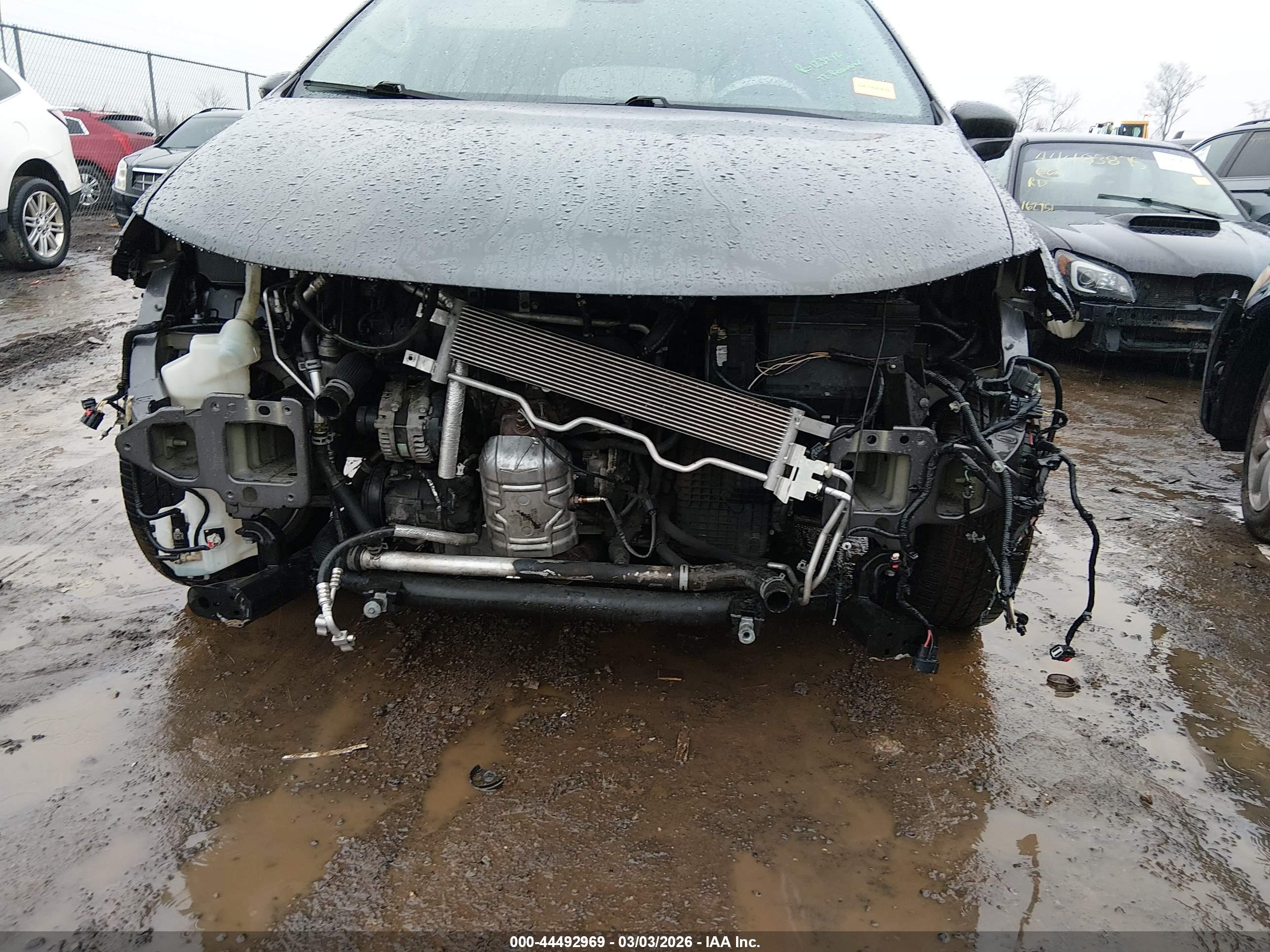 CHRYSLER PACIFICA image 6