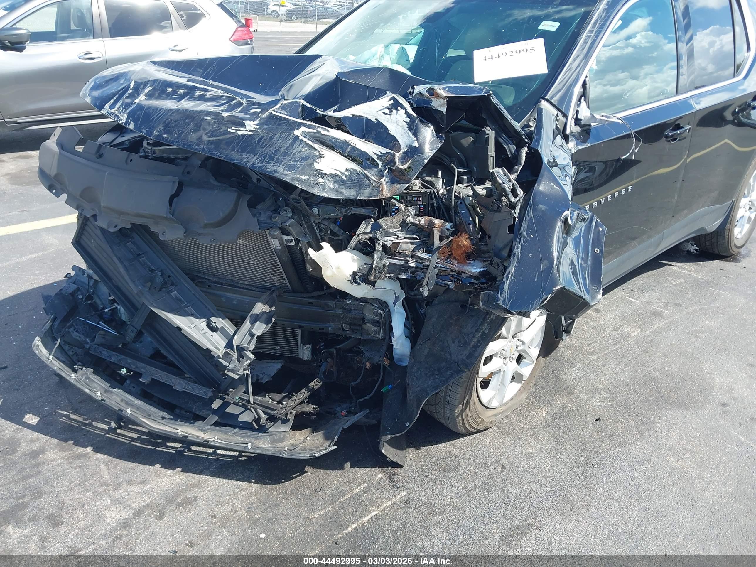 CHEVROLET TRAVERSE image 6