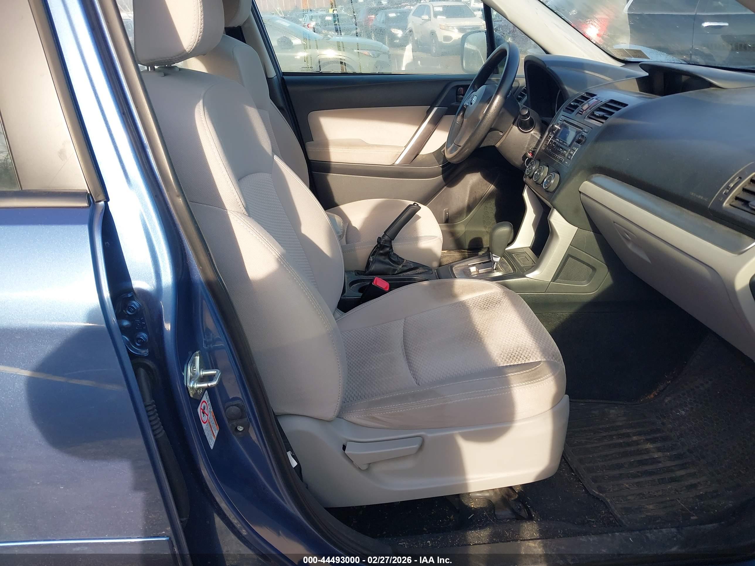 SUBARU FORESTER image 5