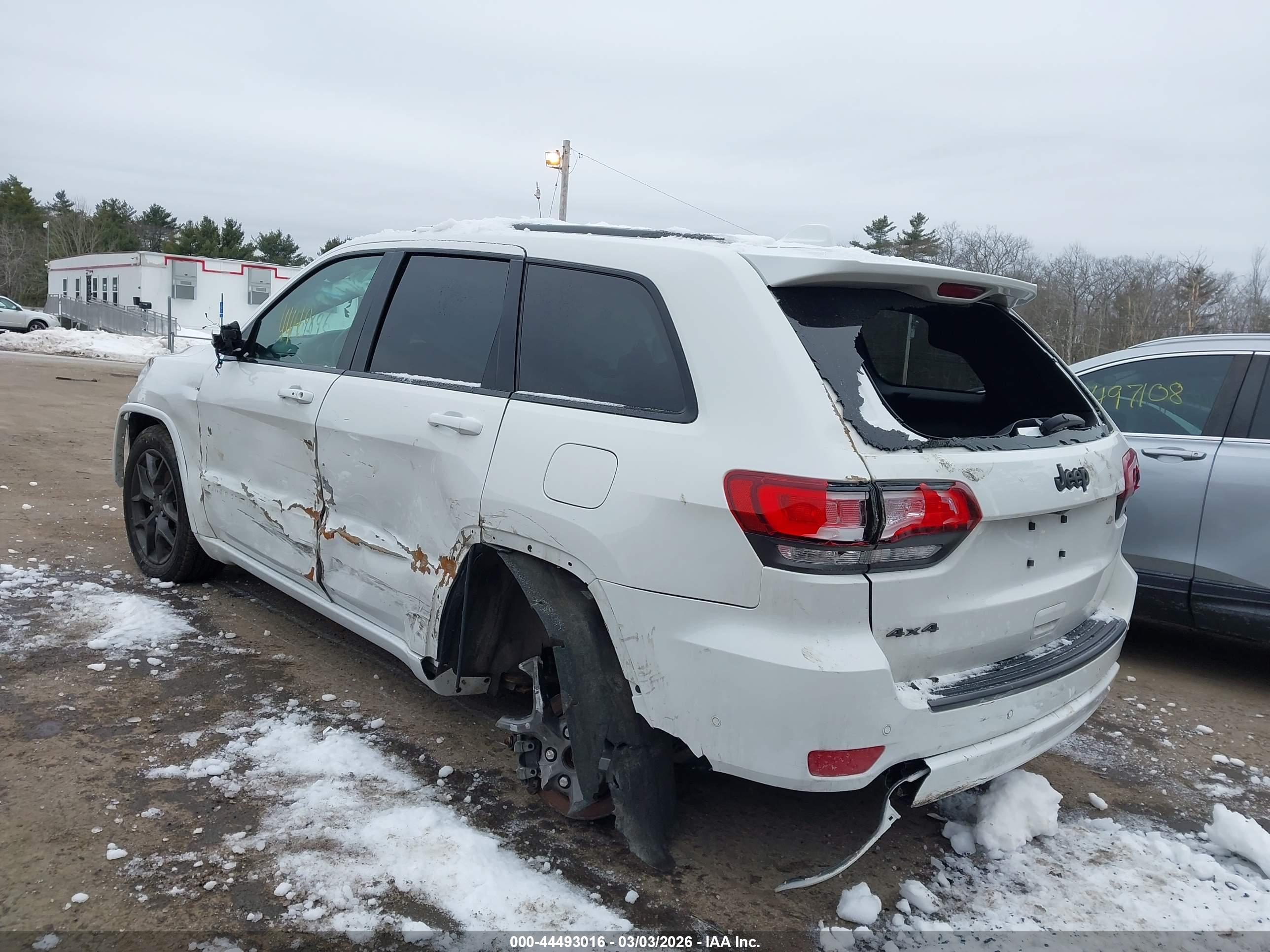 JEEP GRAND image 3