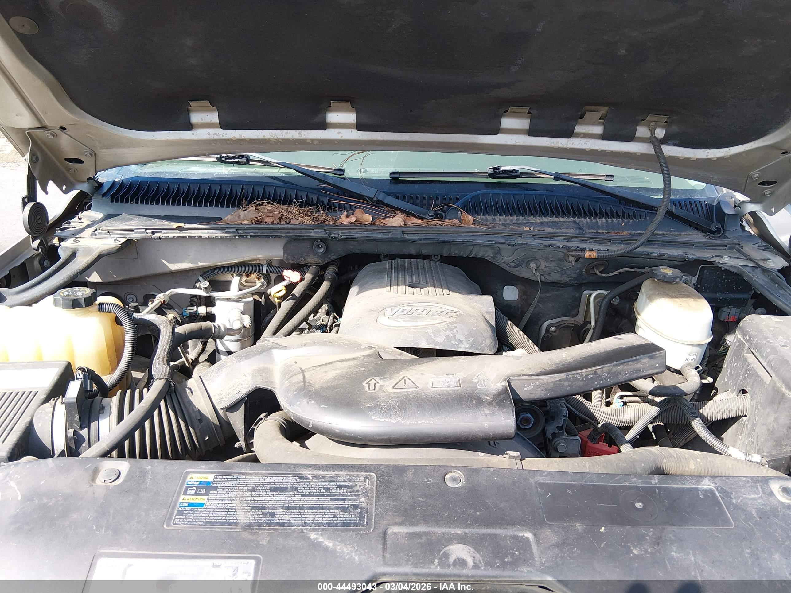 CHEVROLET TAHOE image 10