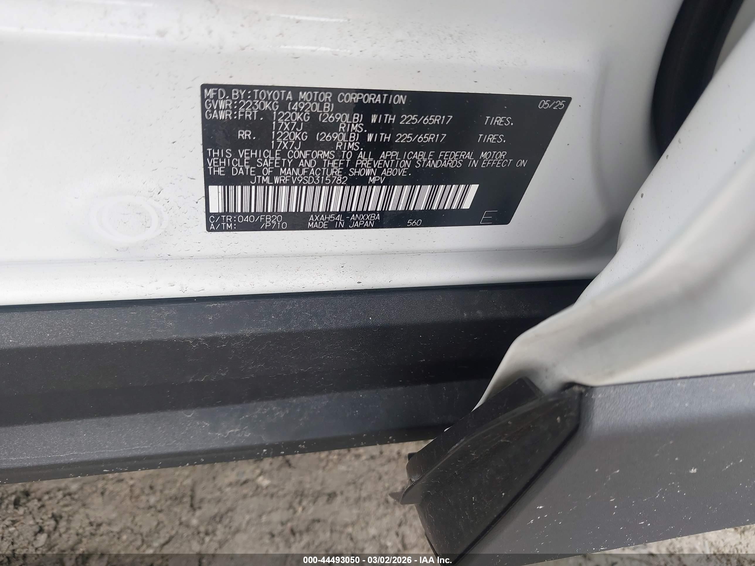 TOYOTA RAV4 image 9