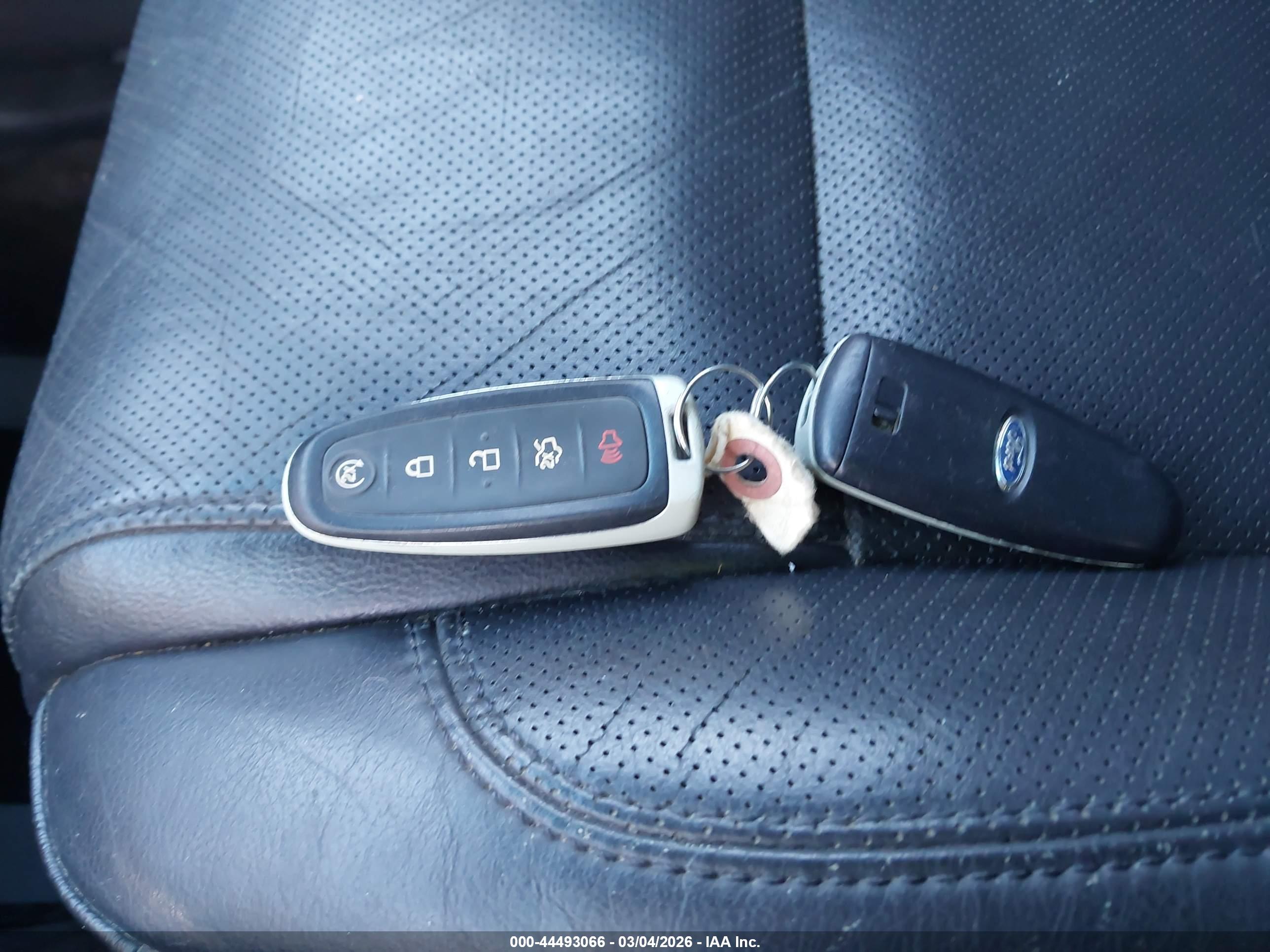 FORD EXPLORER image 11