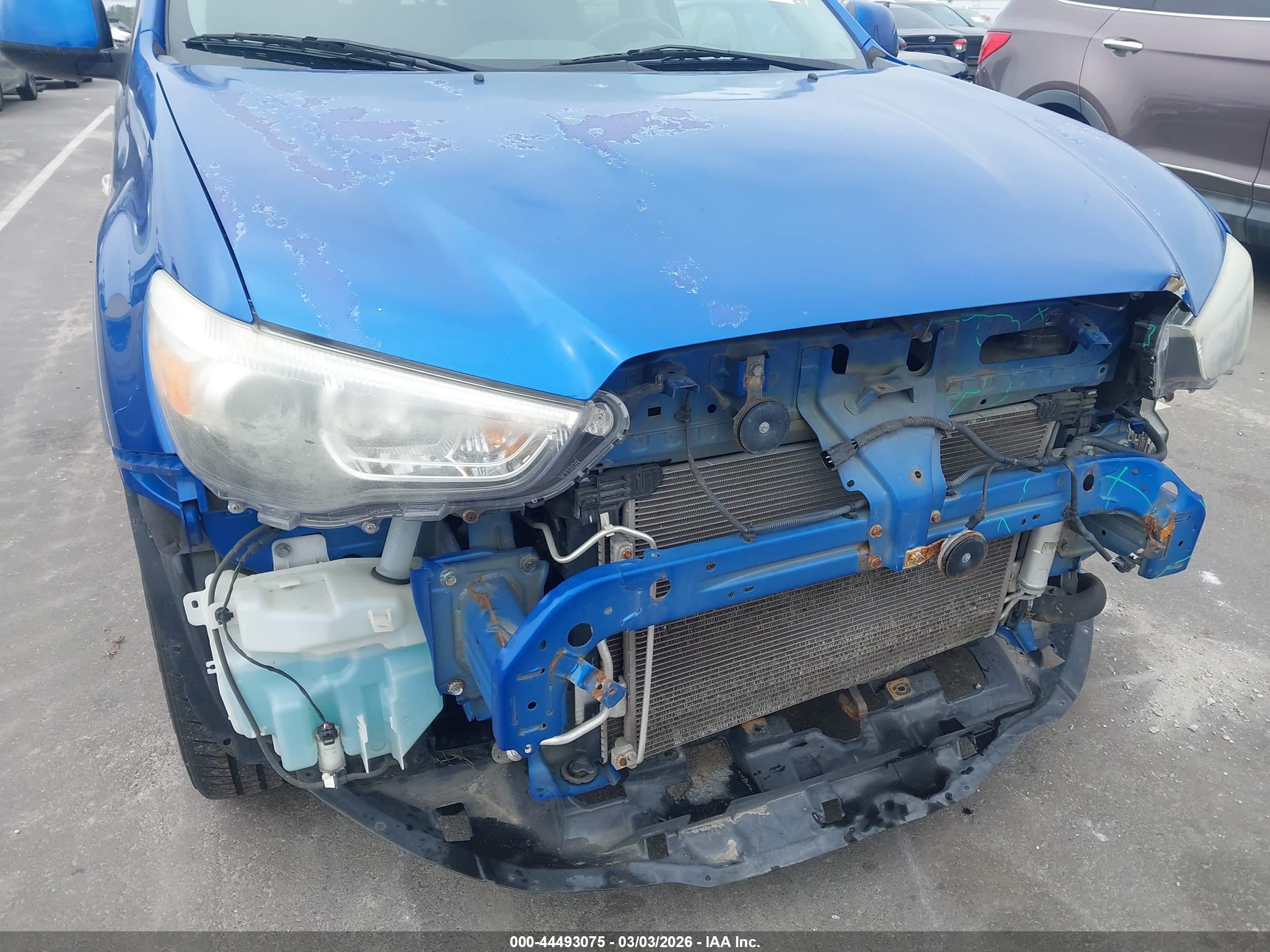 MITSUBISHI OUTLANDER image 6