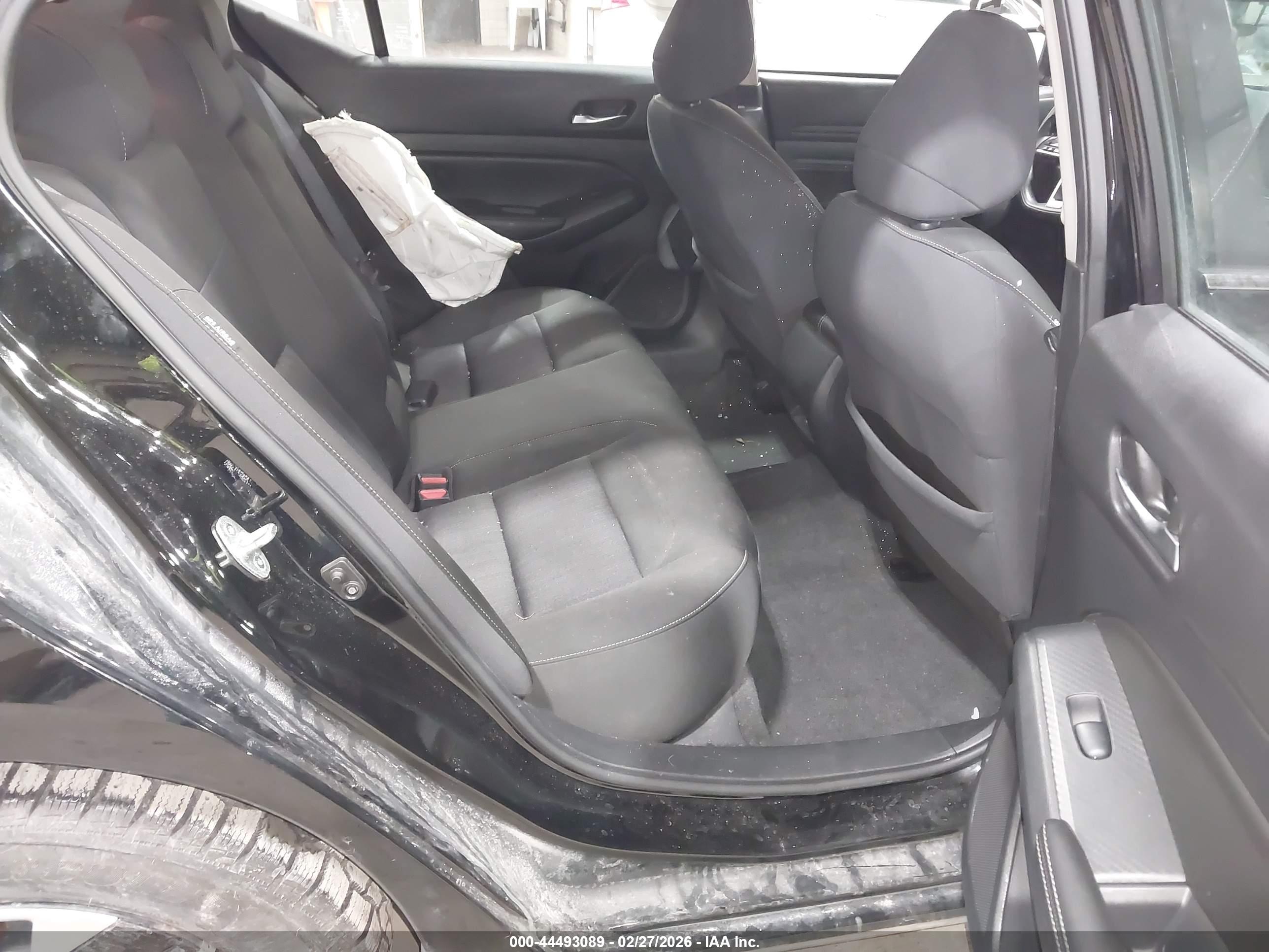 NISSAN ALTIMA image 8