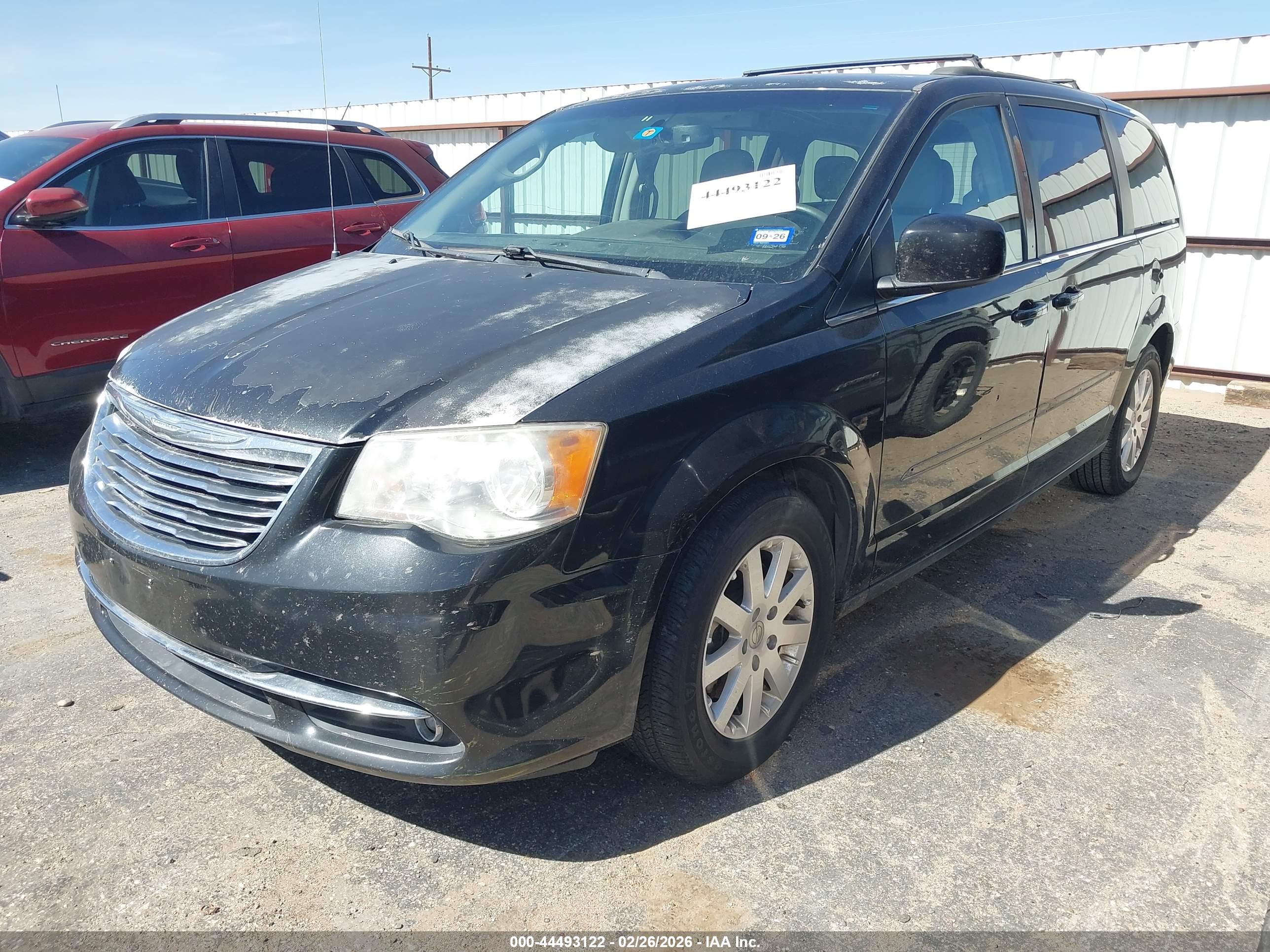 CHRYSLER TOWN image 2