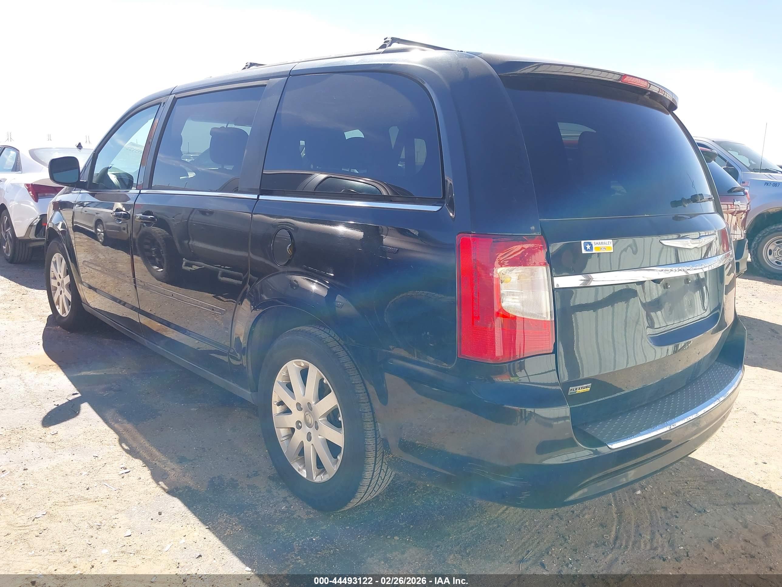CHRYSLER TOWN image 3