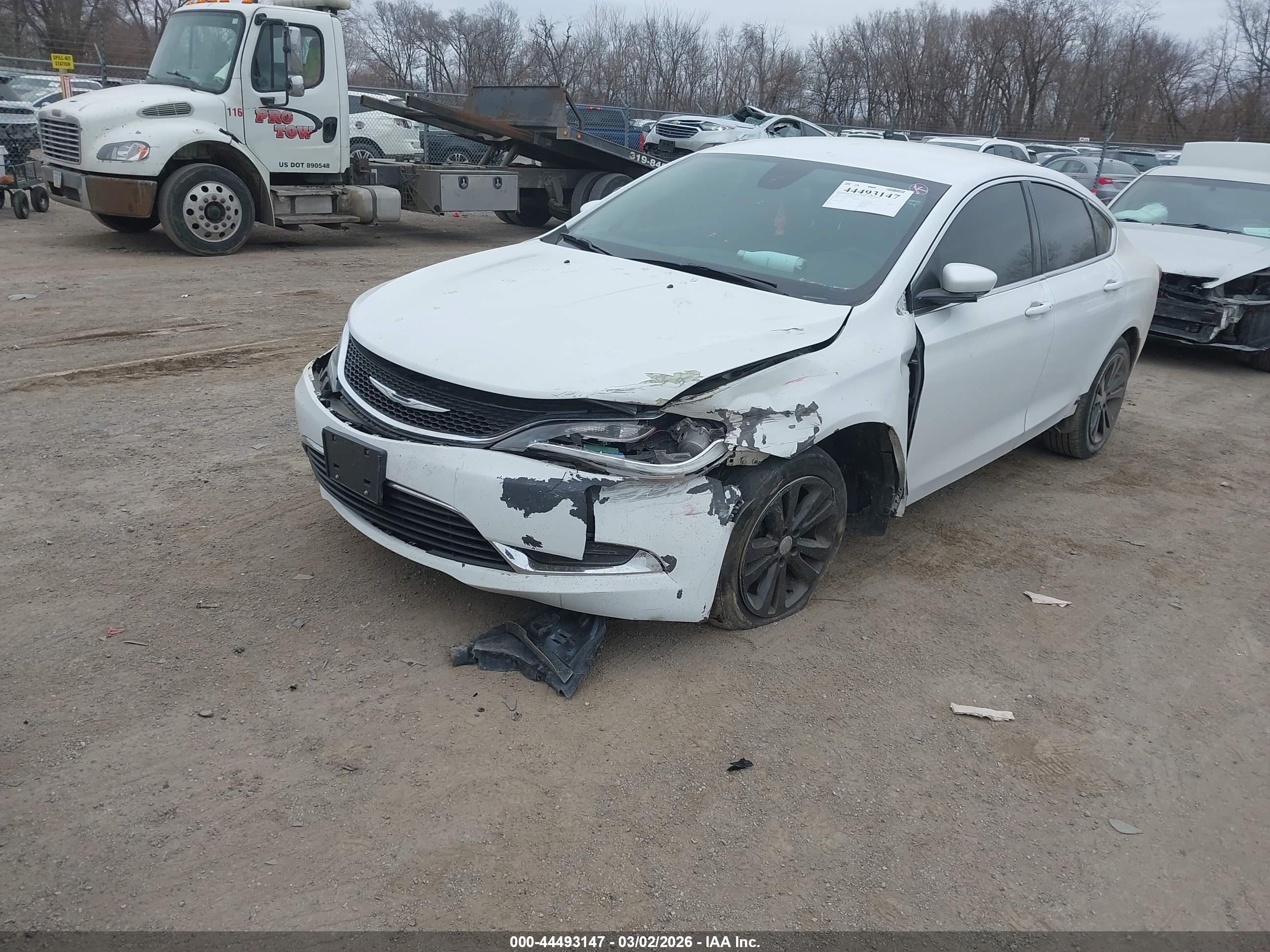 CHRYSLER 200 image 2