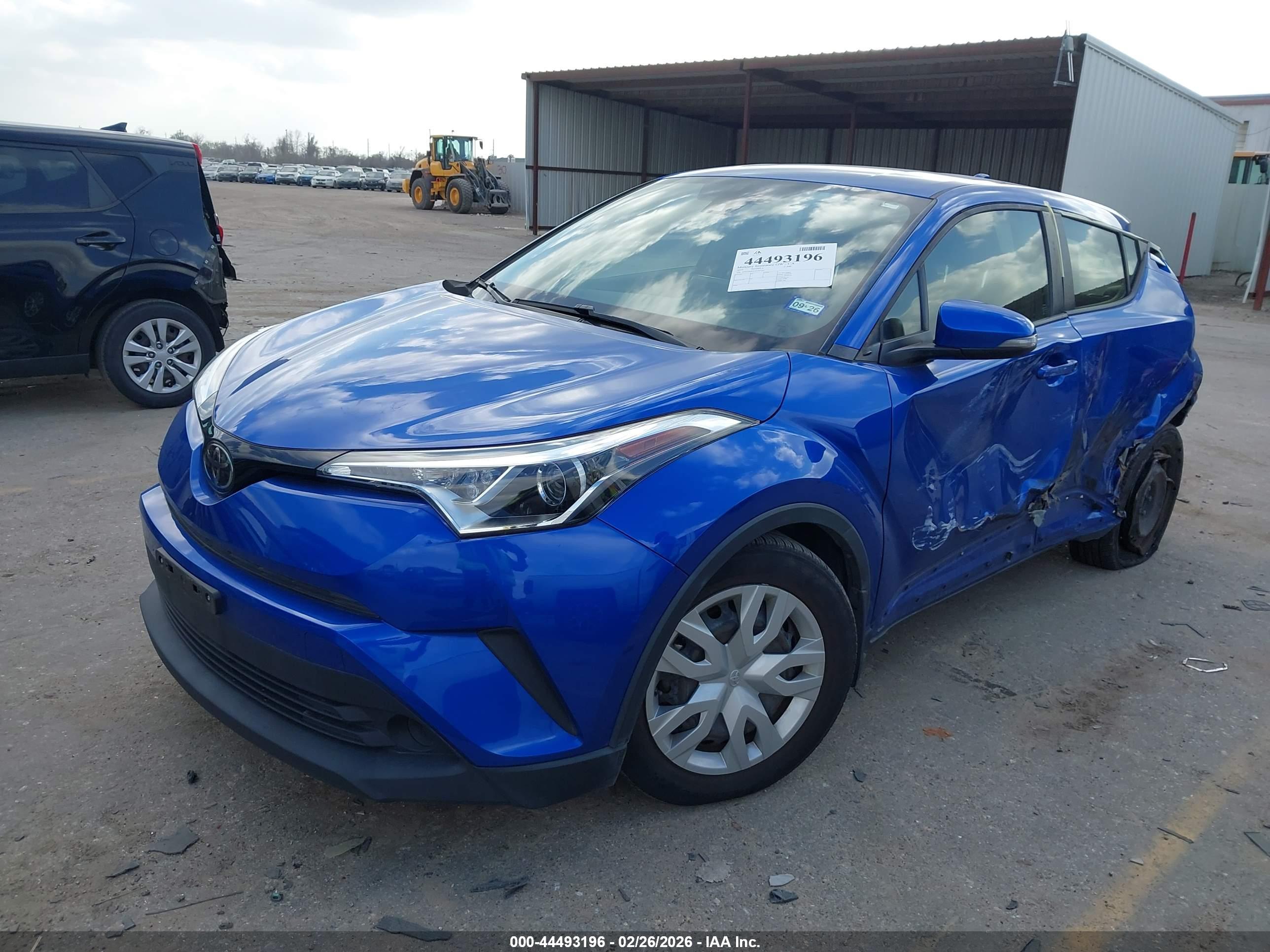 TOYOTA C-HR image 2
