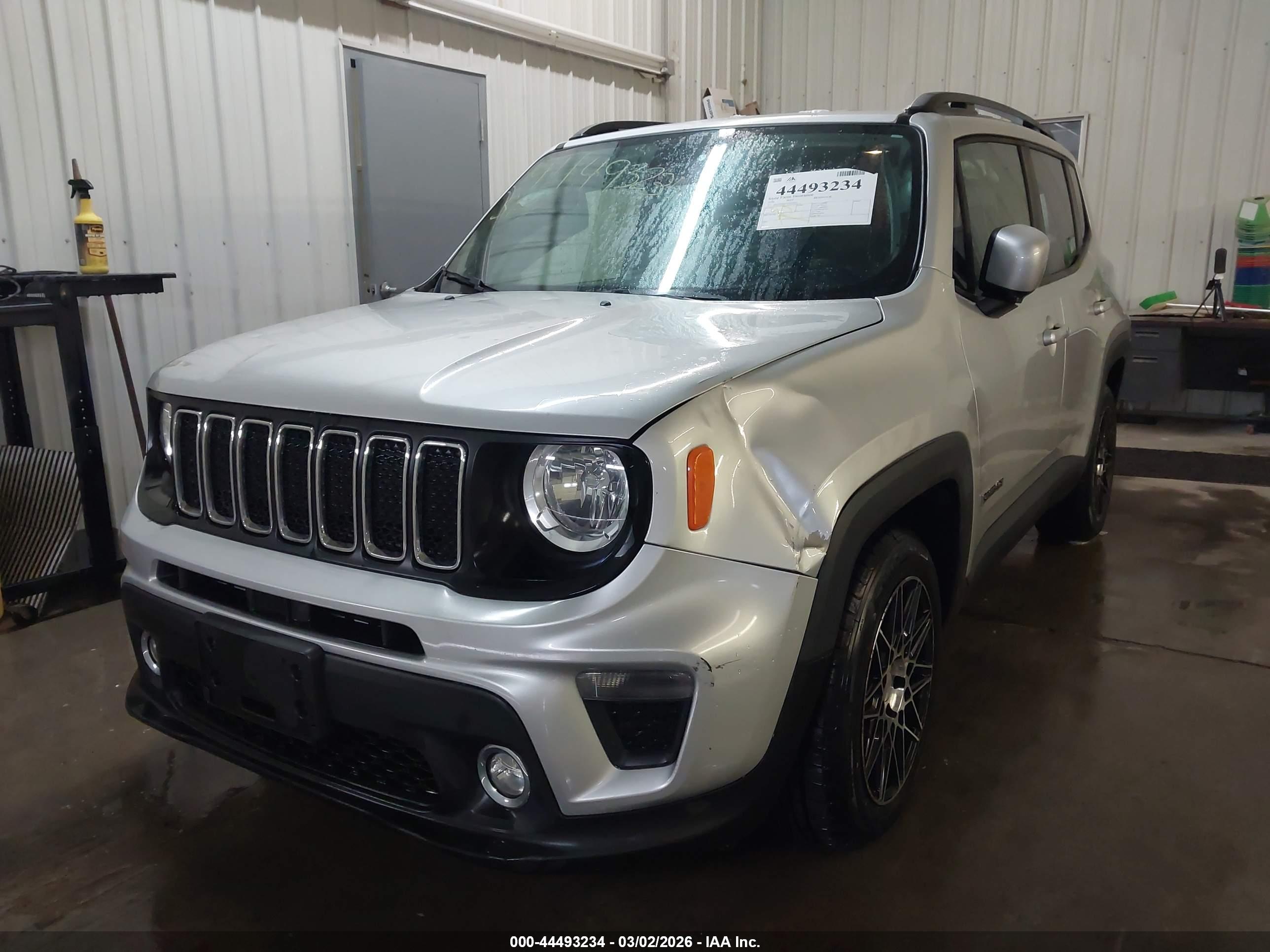 JEEP RENEGADE image 2