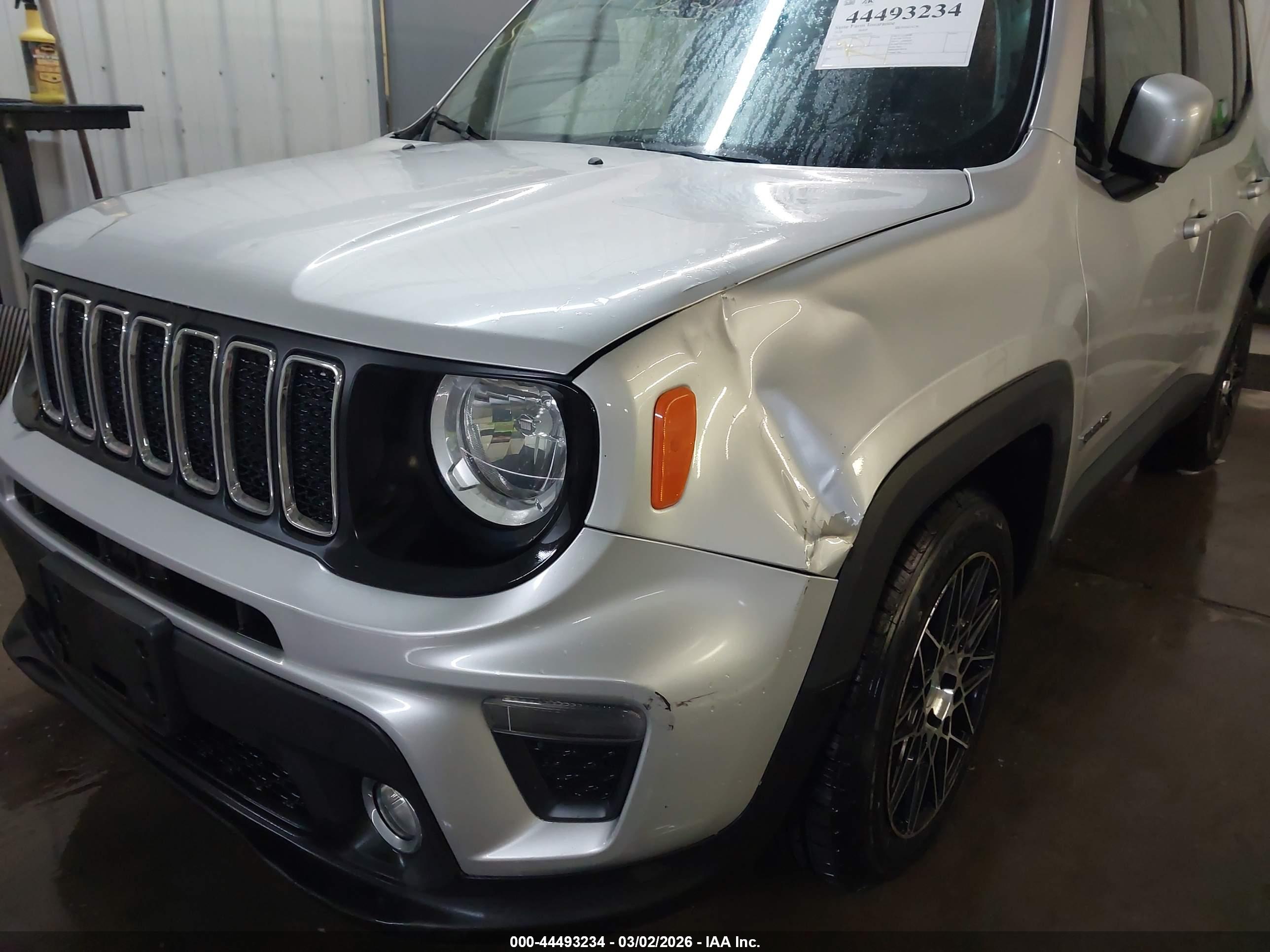 JEEP RENEGADE image 6