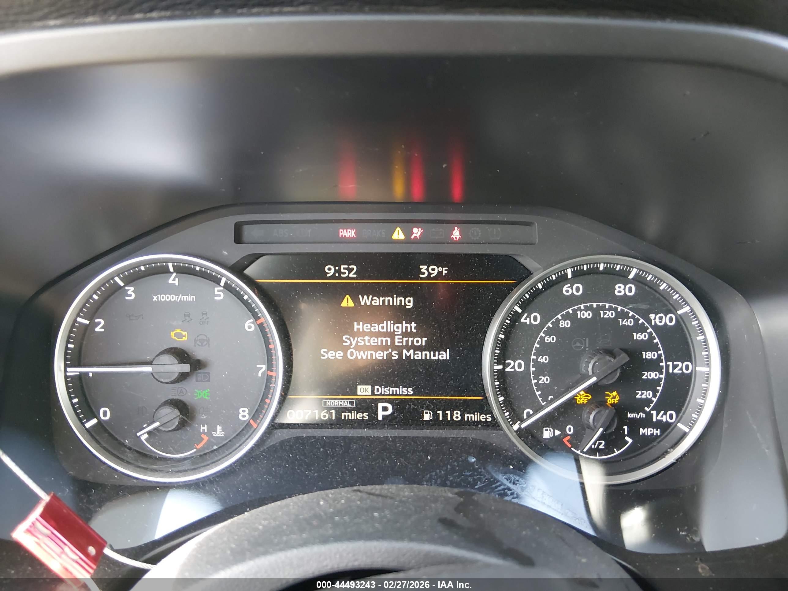 MITSUBISHI OUTLANDER image 7