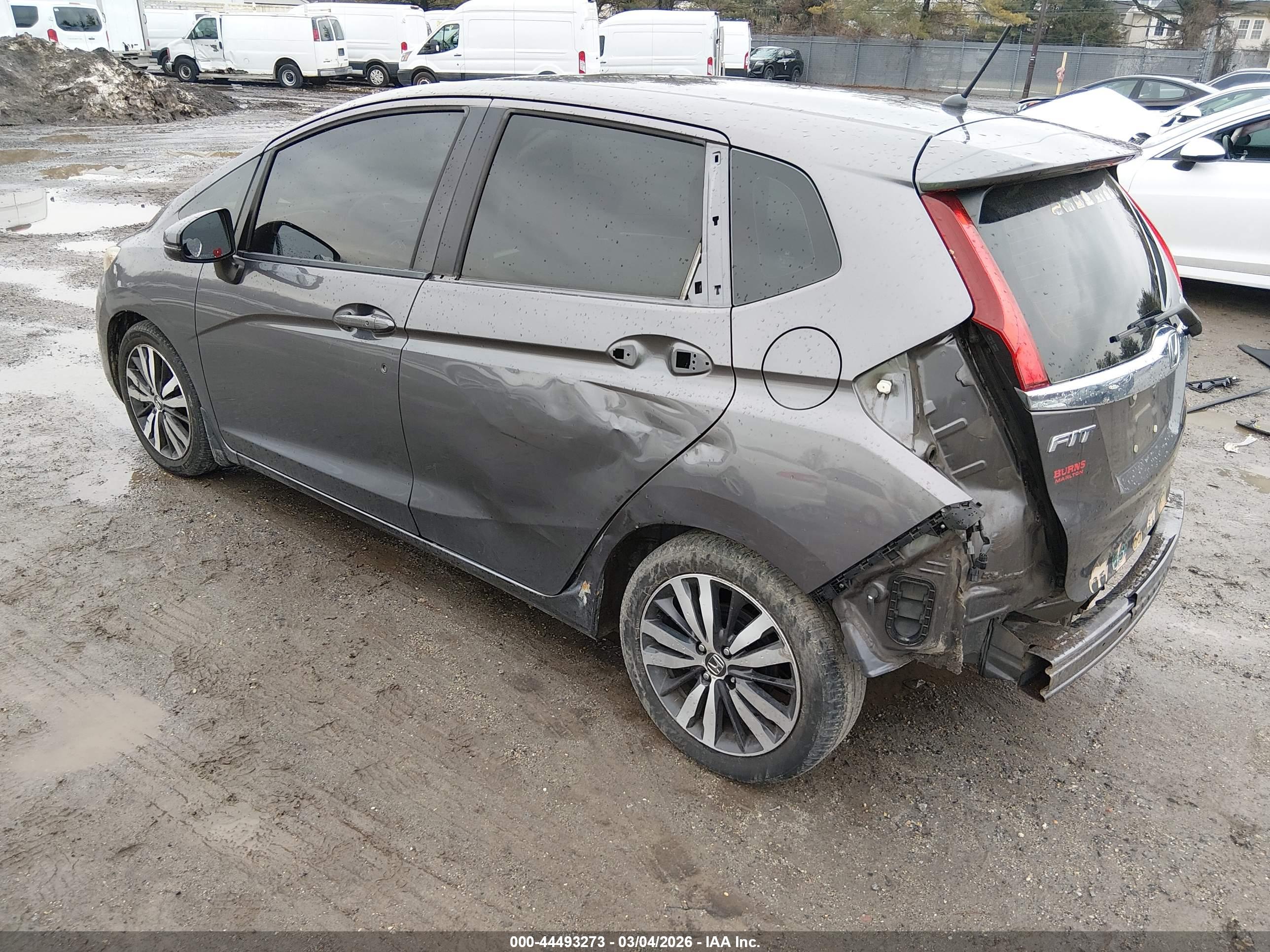 HONDA FIT image 3
