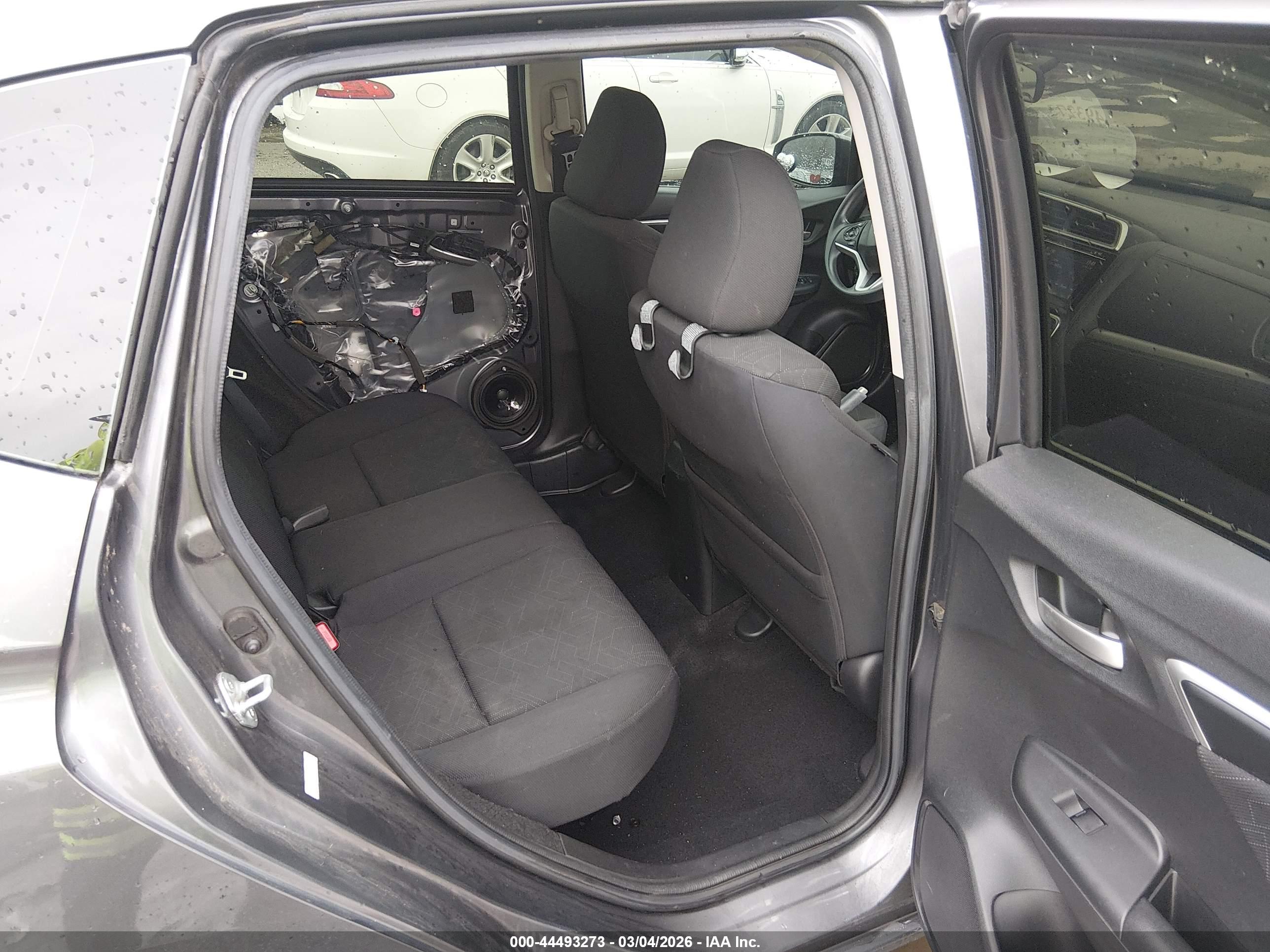 HONDA FIT image 8