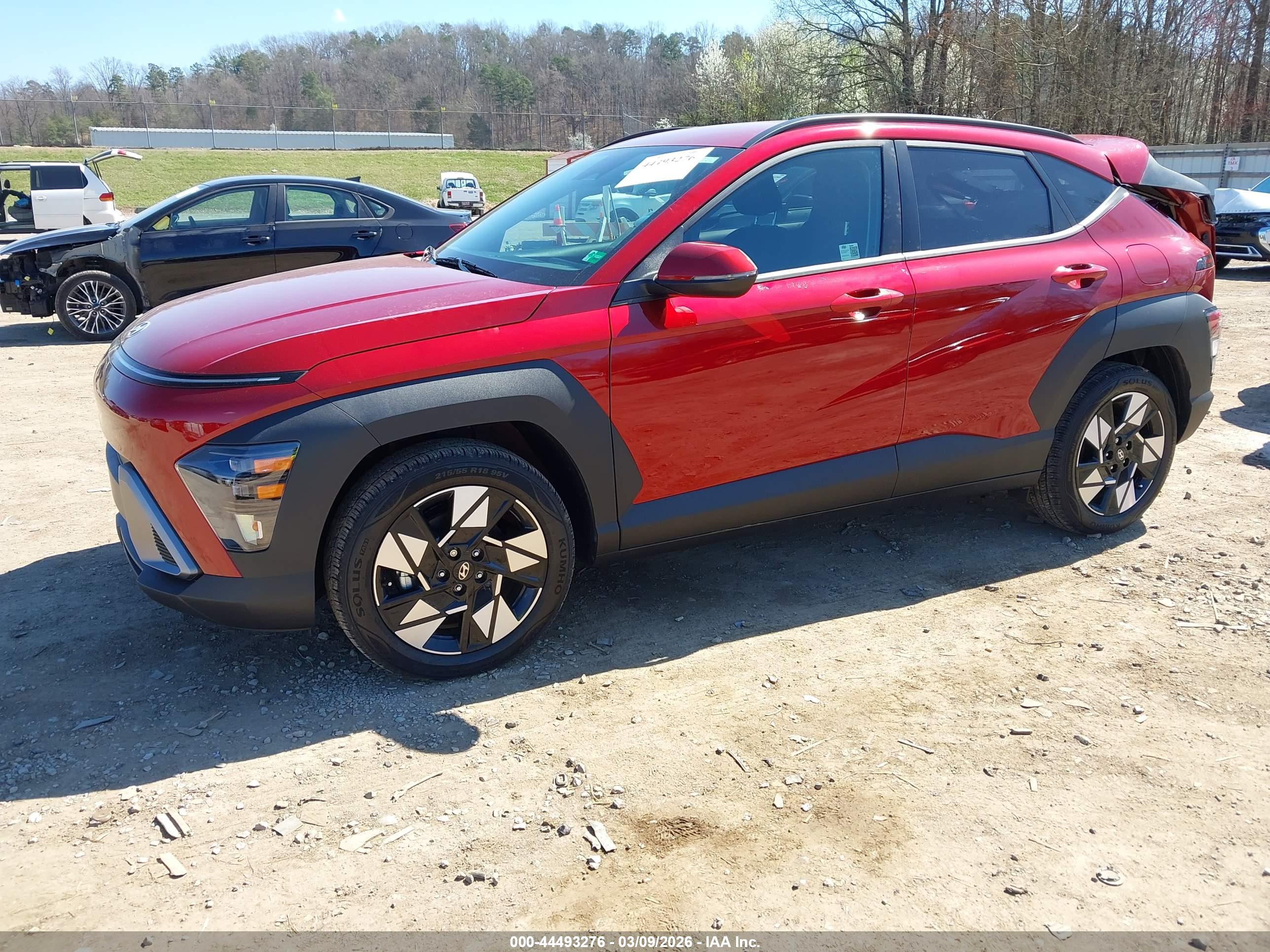 HYUNDAI KONA image 2