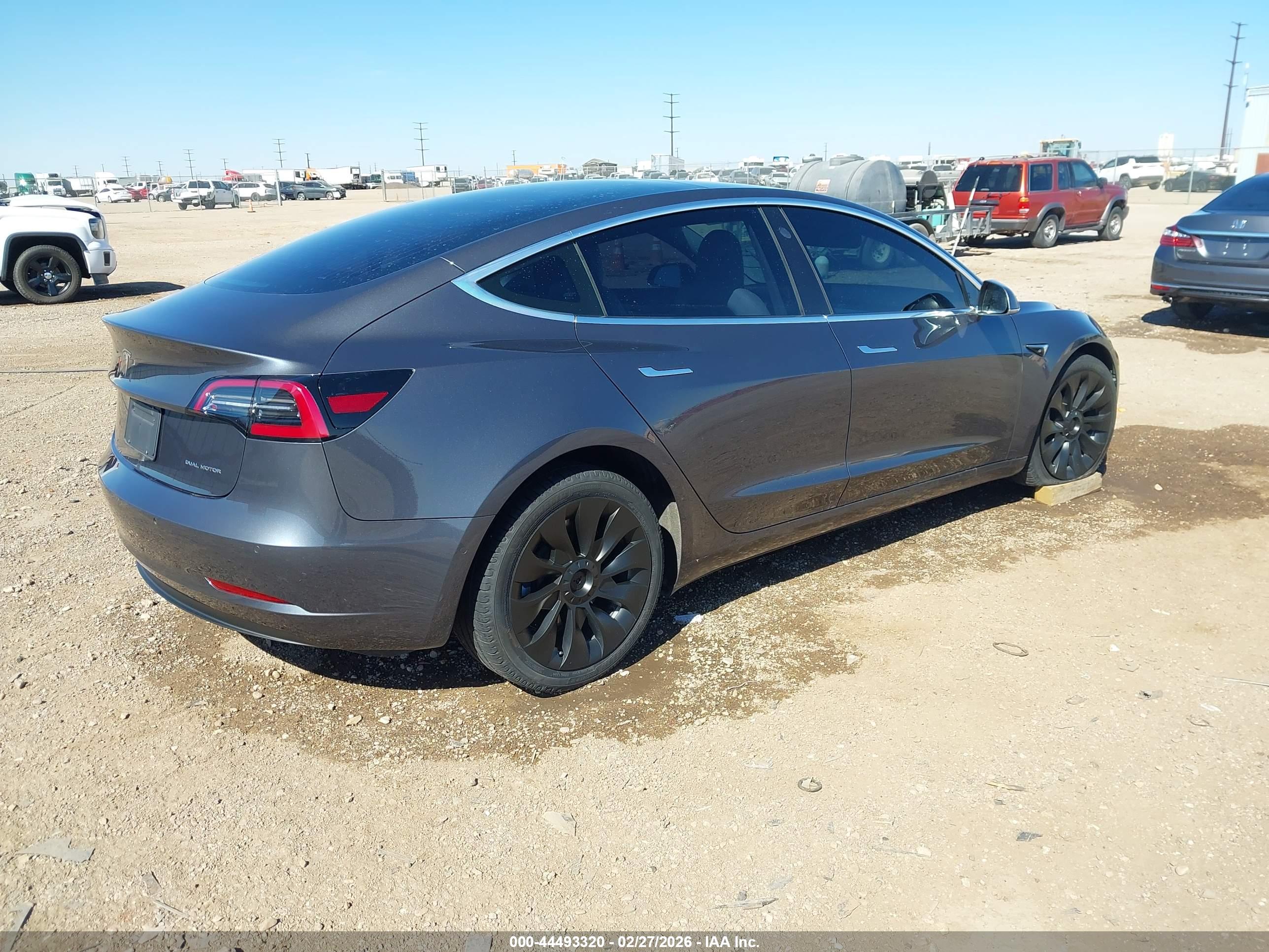 TESLA MODEL image 4