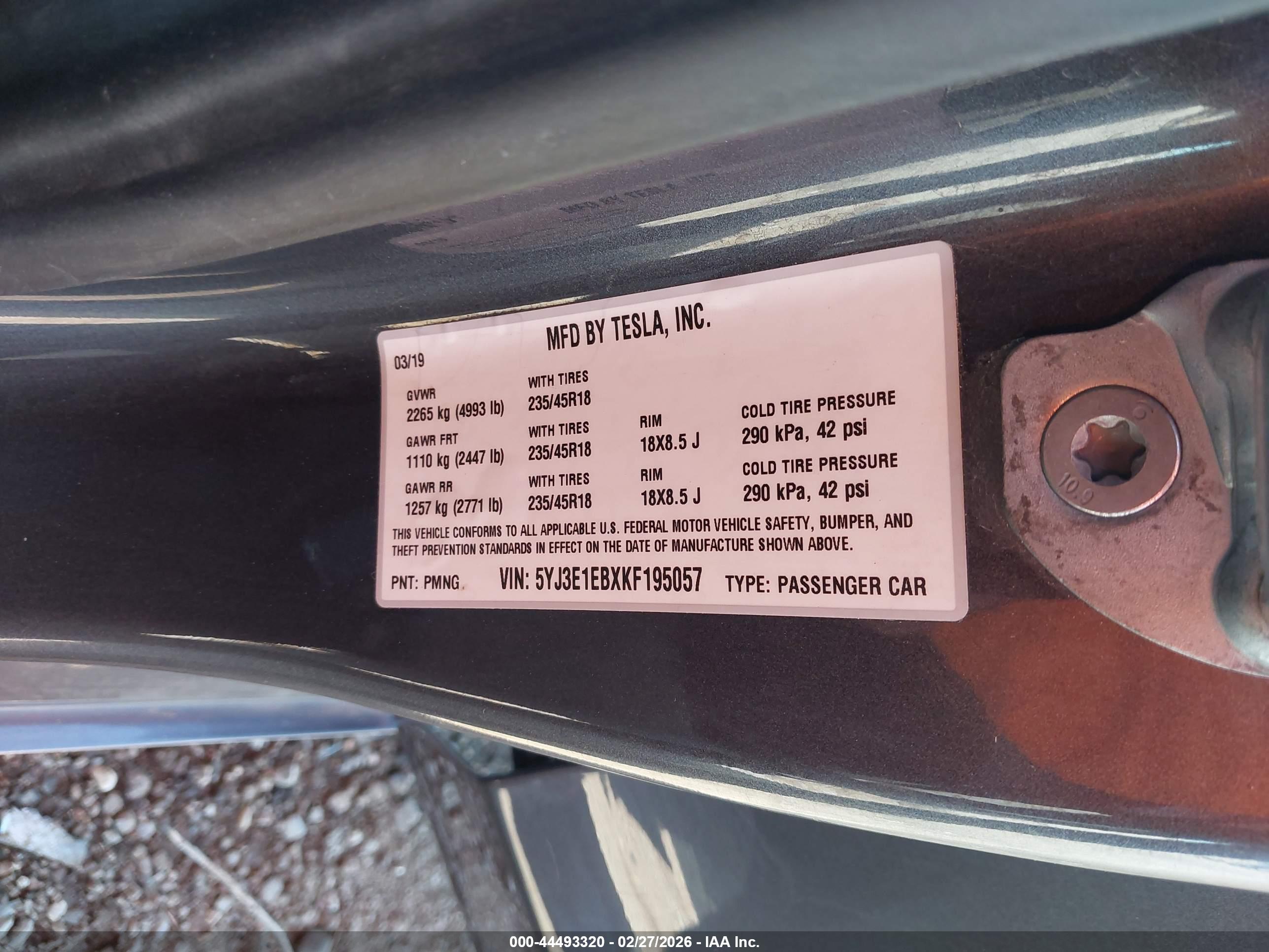 TESLA MODEL image 9