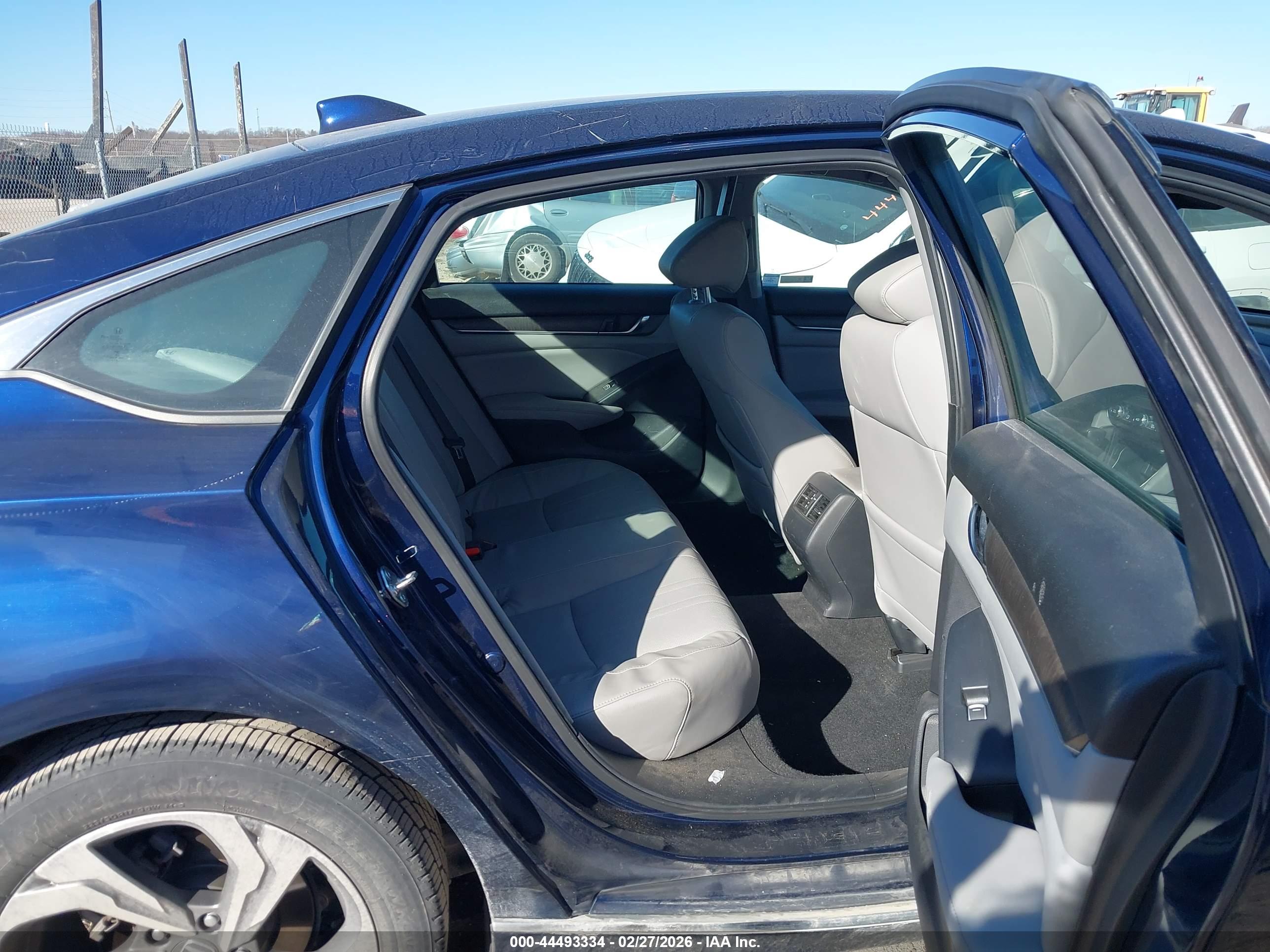 HONDA ACCORD image 8