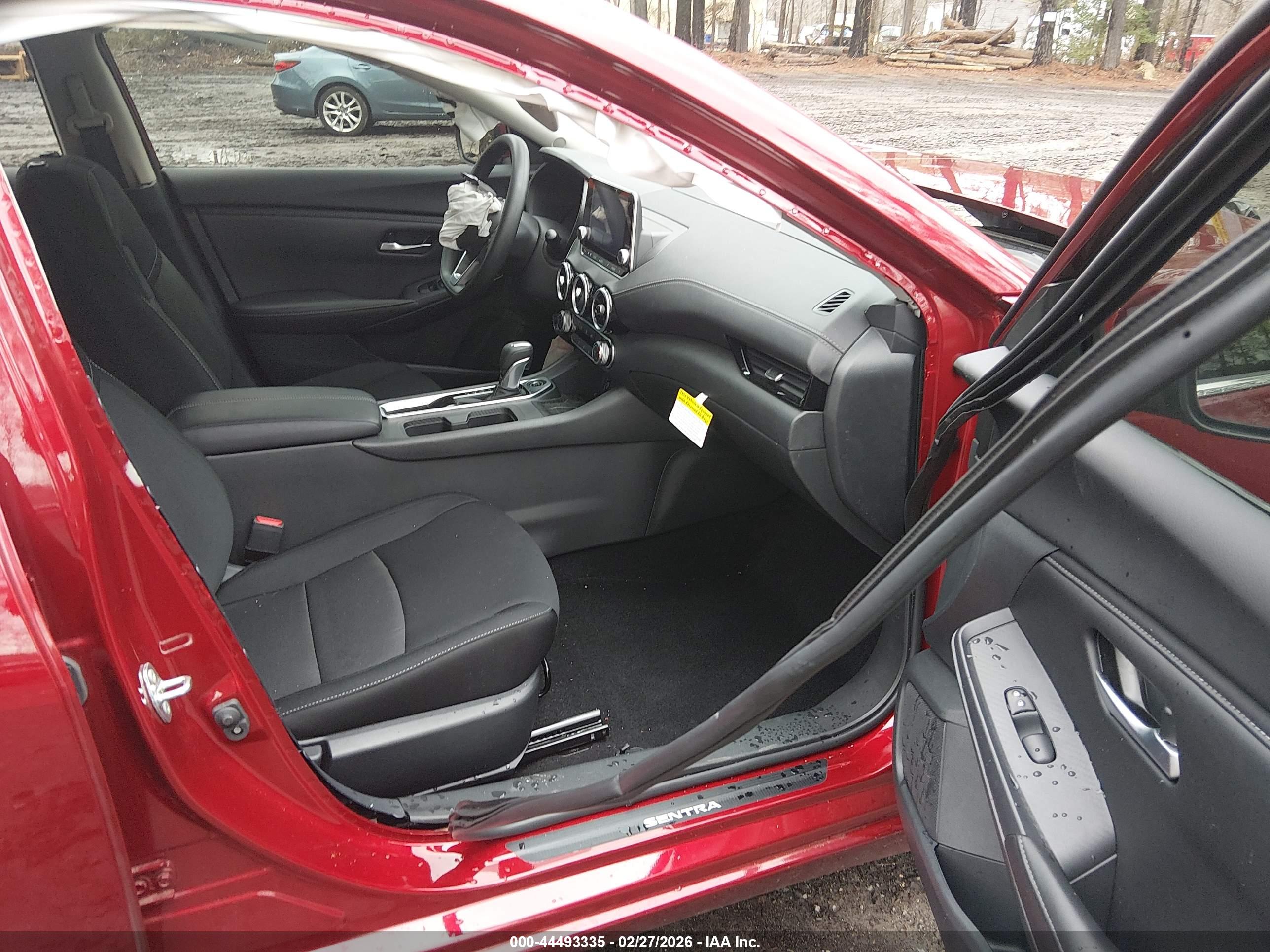 NISSAN SENTRA image 5