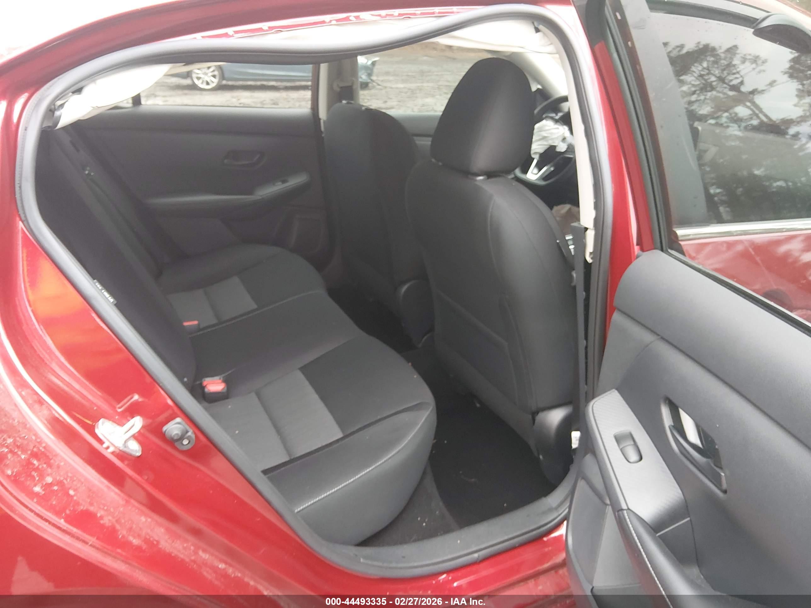 NISSAN SENTRA image 8