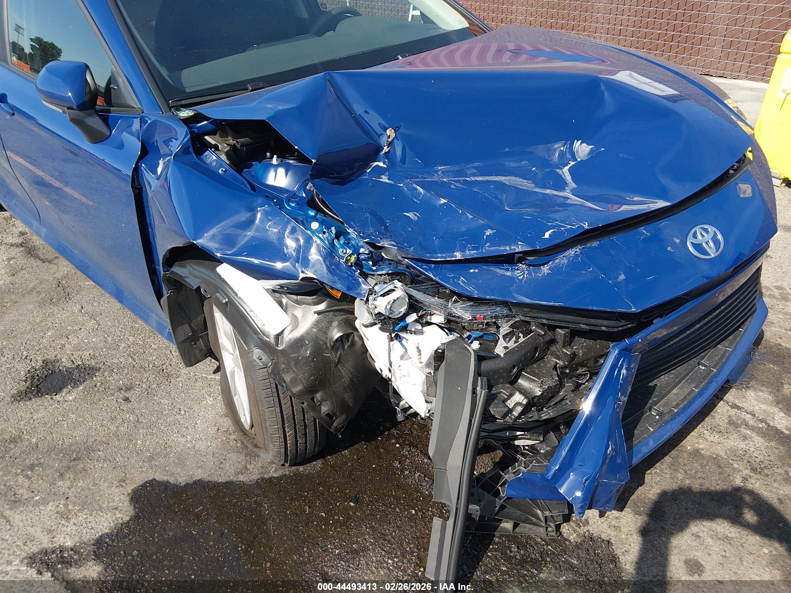 TOYOTA CAMRY image 6
