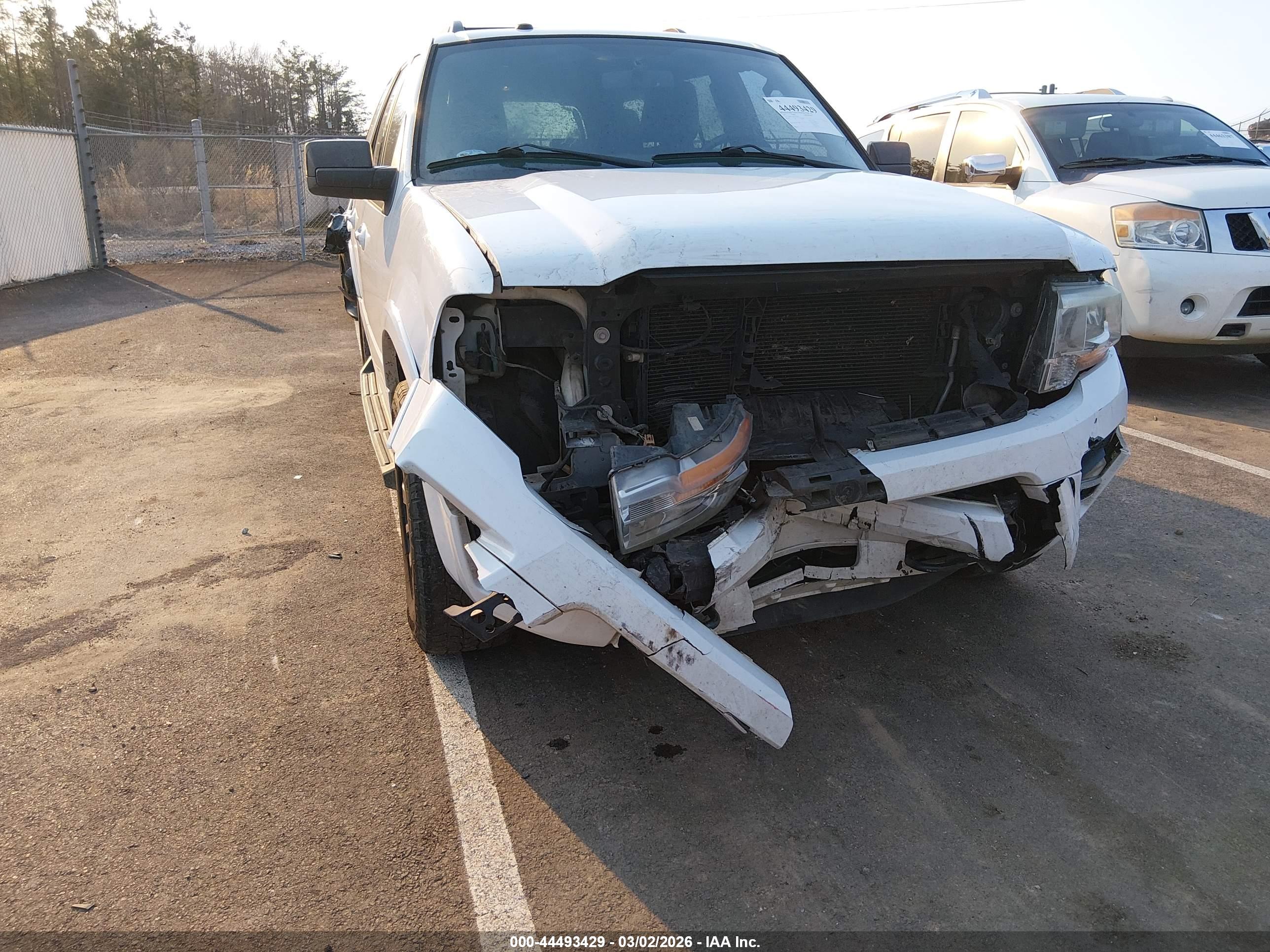 FORD EXPEDITION image 6