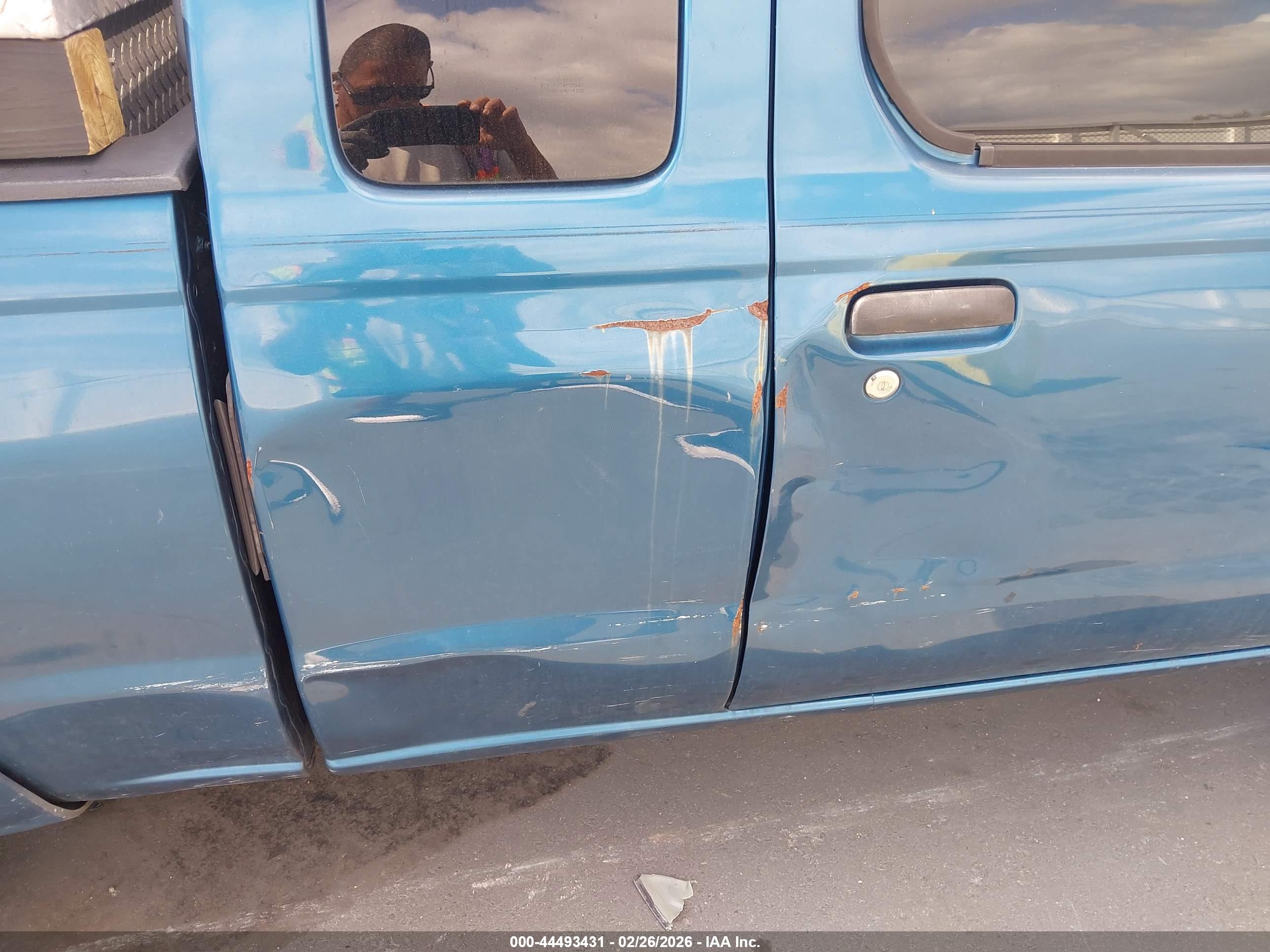 NISSAN FRONTIER image 6