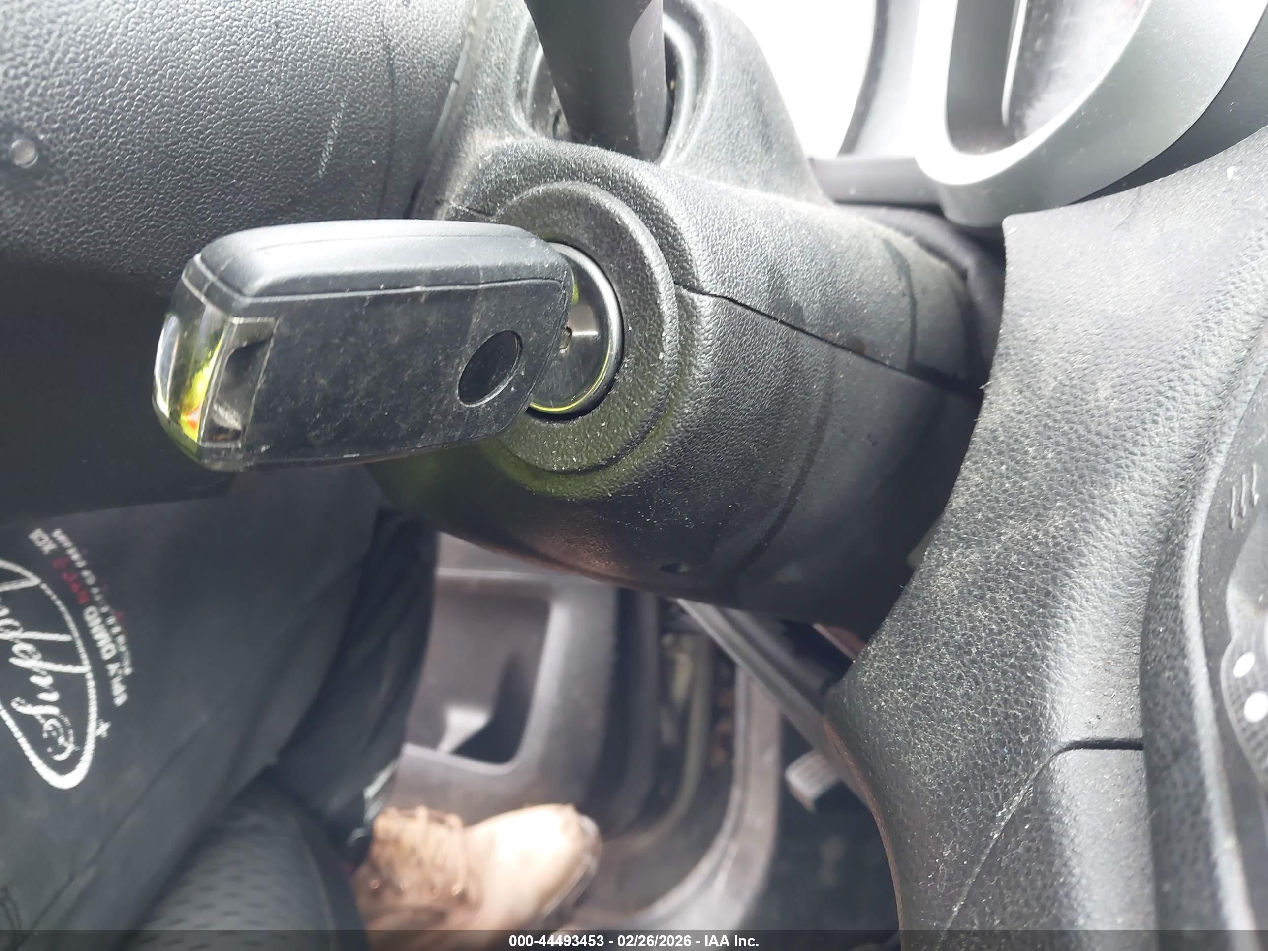 CHEVROLET EQUINOX image 11