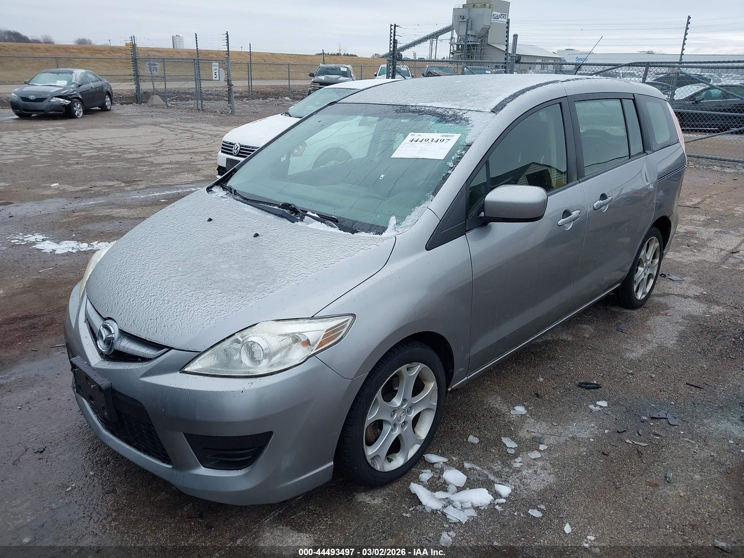 MAZDA MAZDA5 image 2
