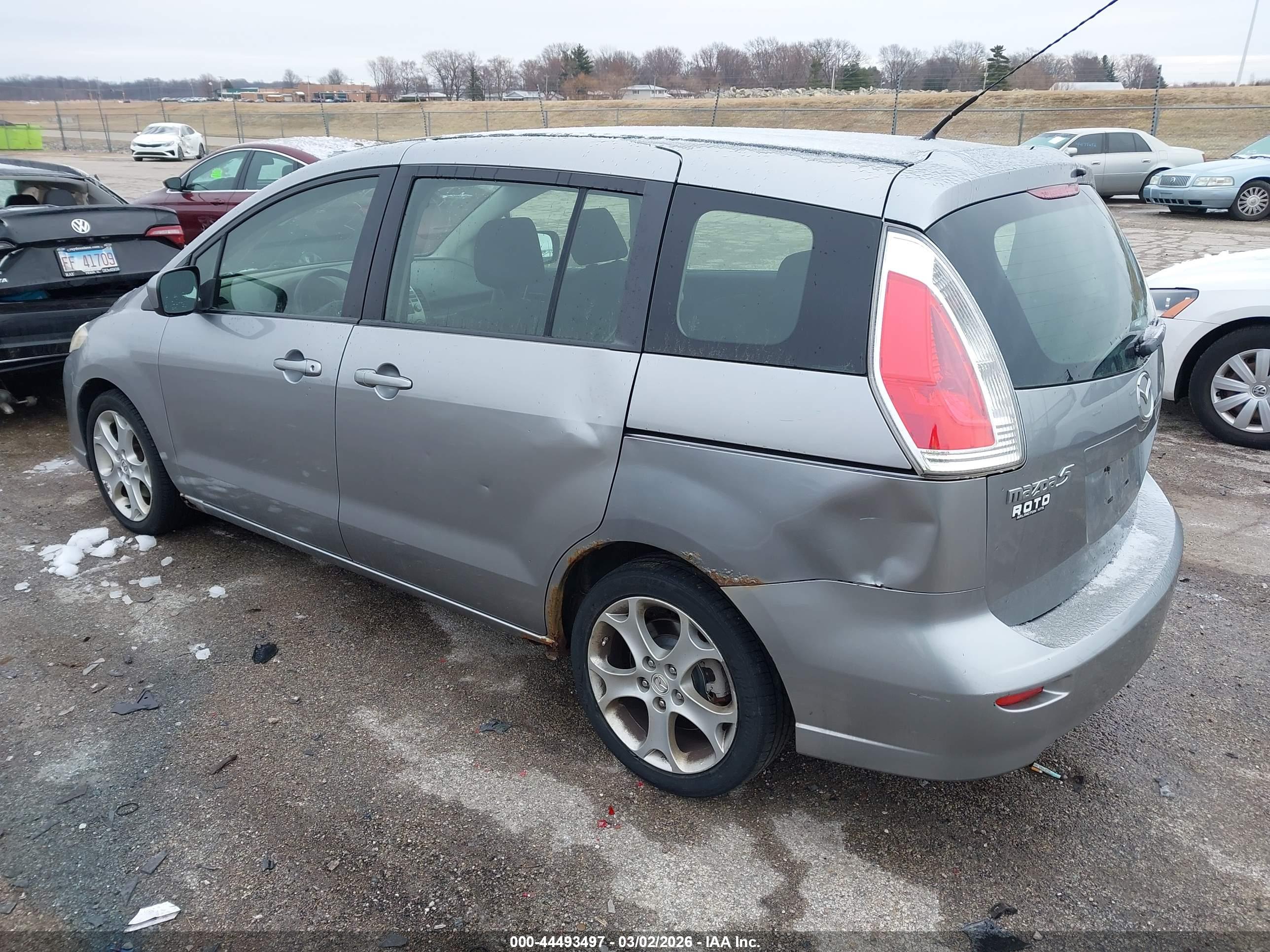 MAZDA MAZDA5 image 3