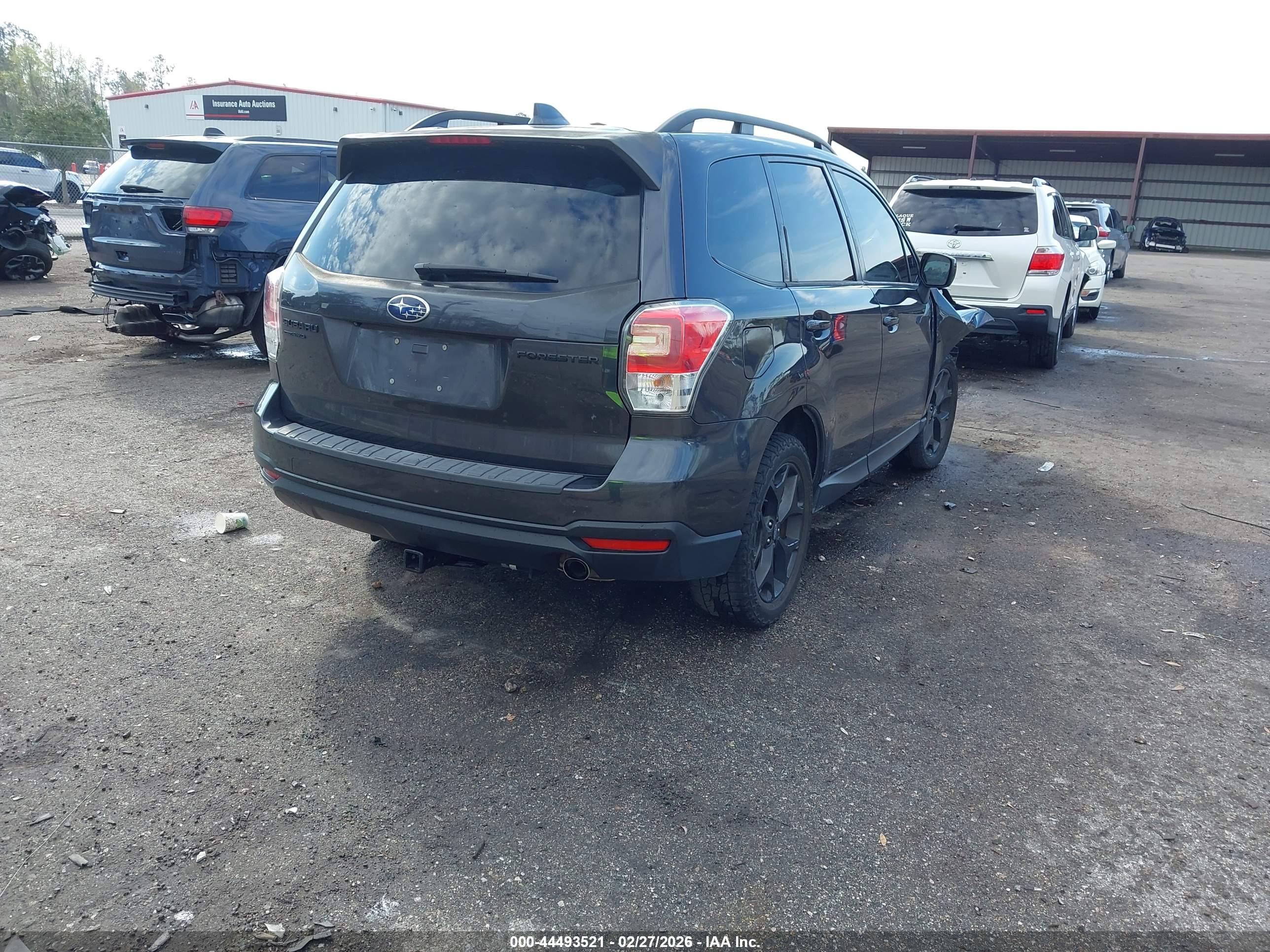 SUBARU FORESTER image 4