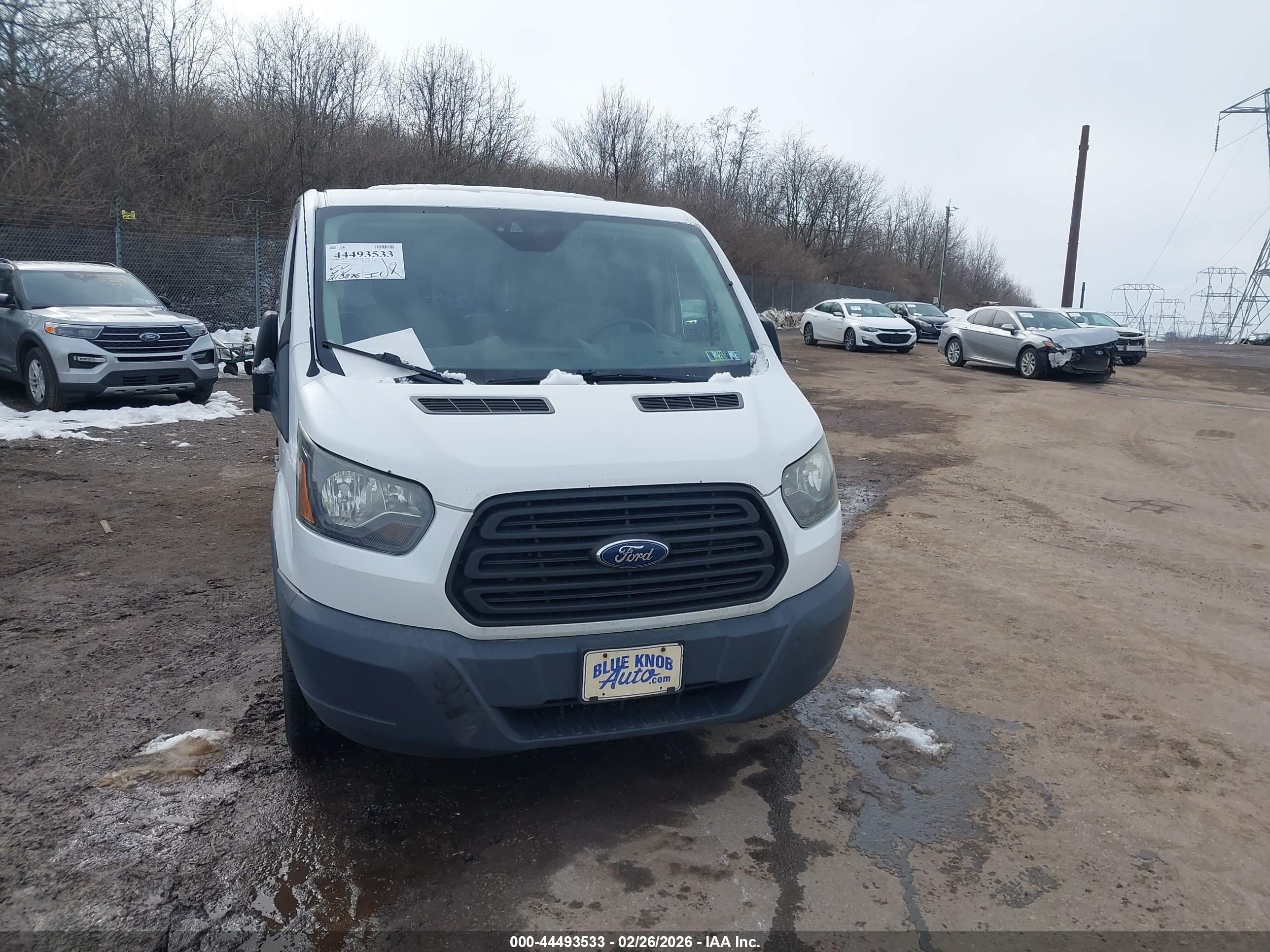 FORD TRANSIT-150 image 6